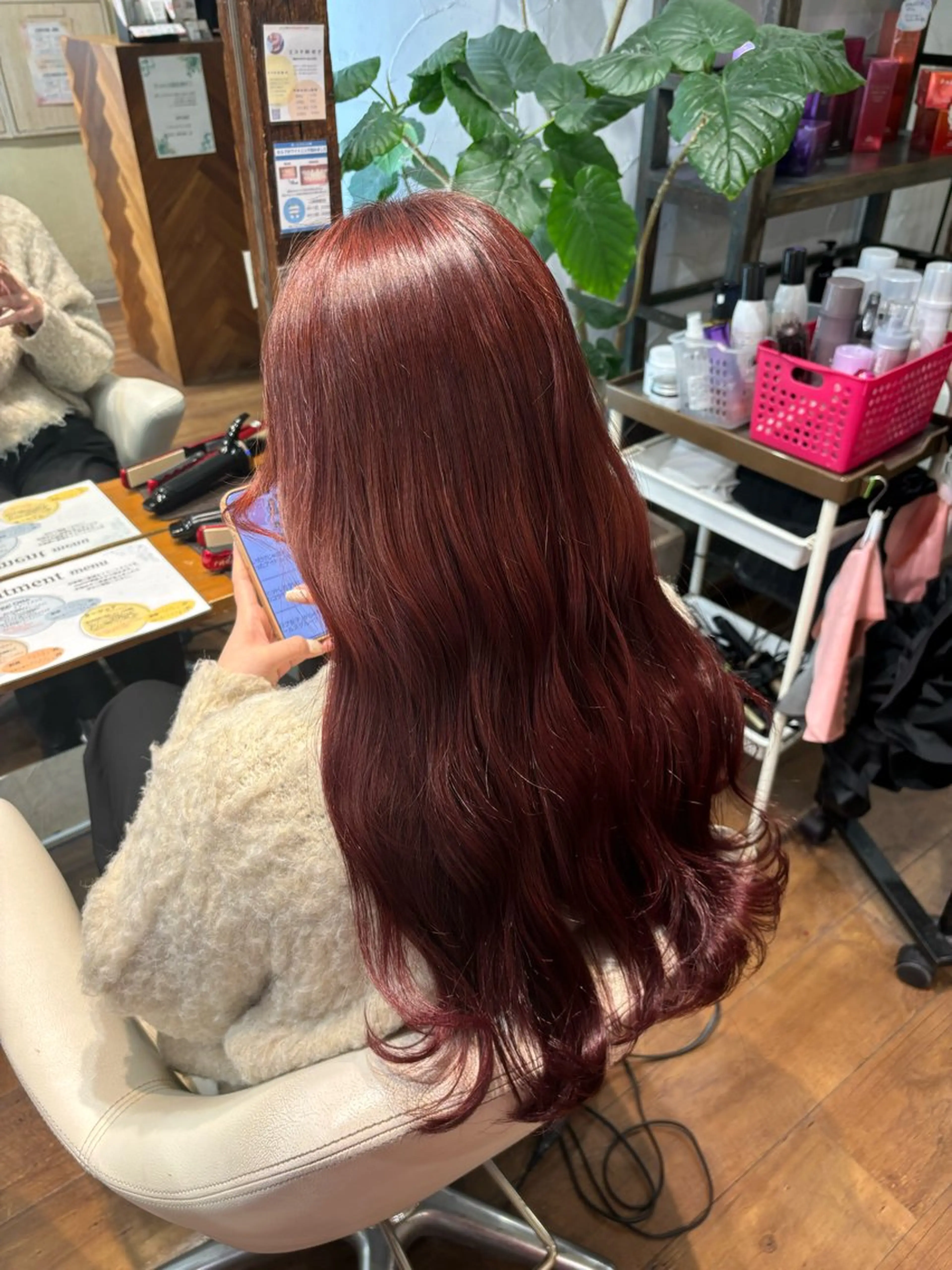 ロング カラー ブリーチ予約率90% 以上✨森山陽向のヘアスタイル