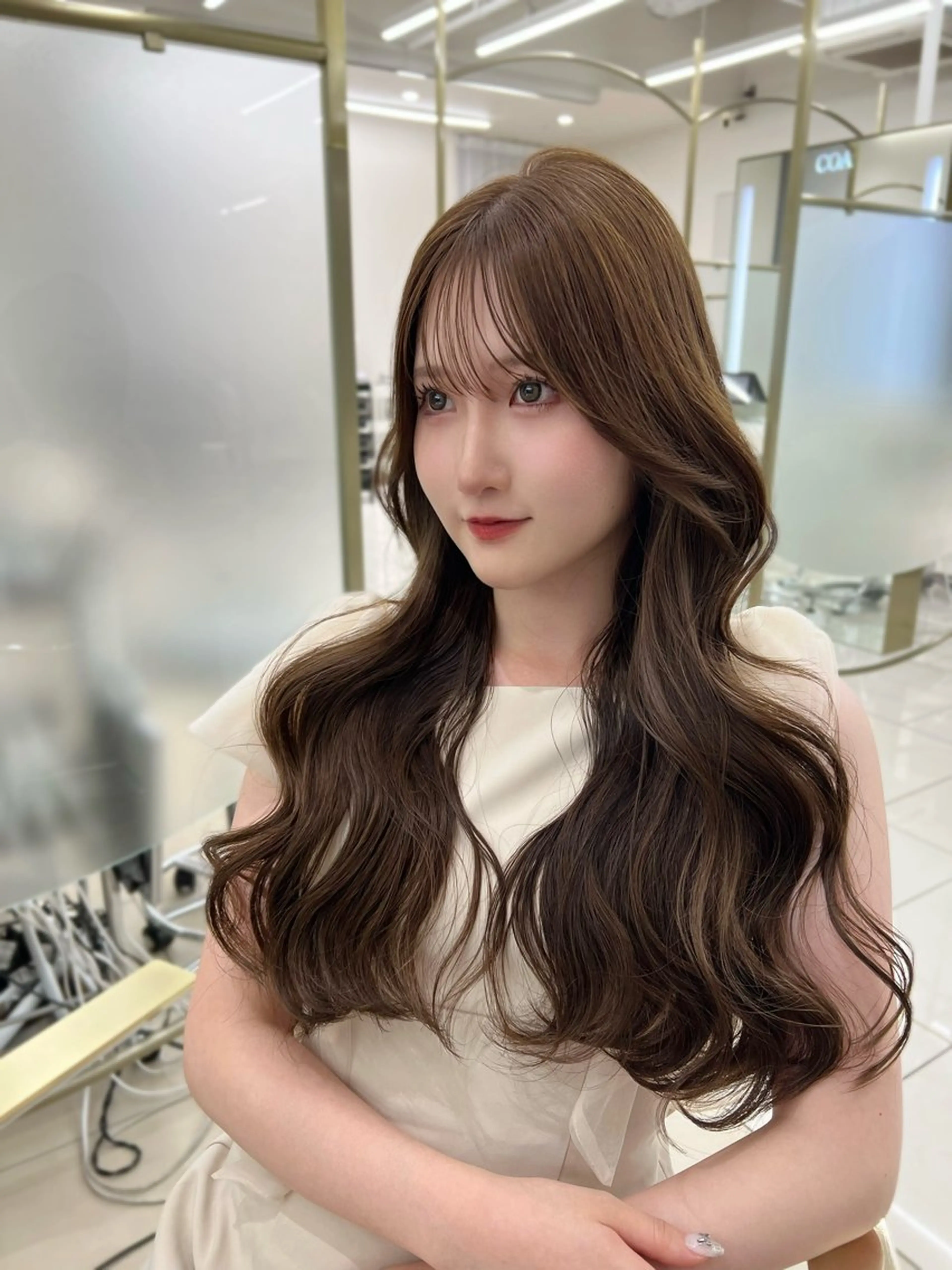 ロング カット ヘアカラー トリートメント 顔周りカット/髪質 改善/透明感カラーのヘアスタイル