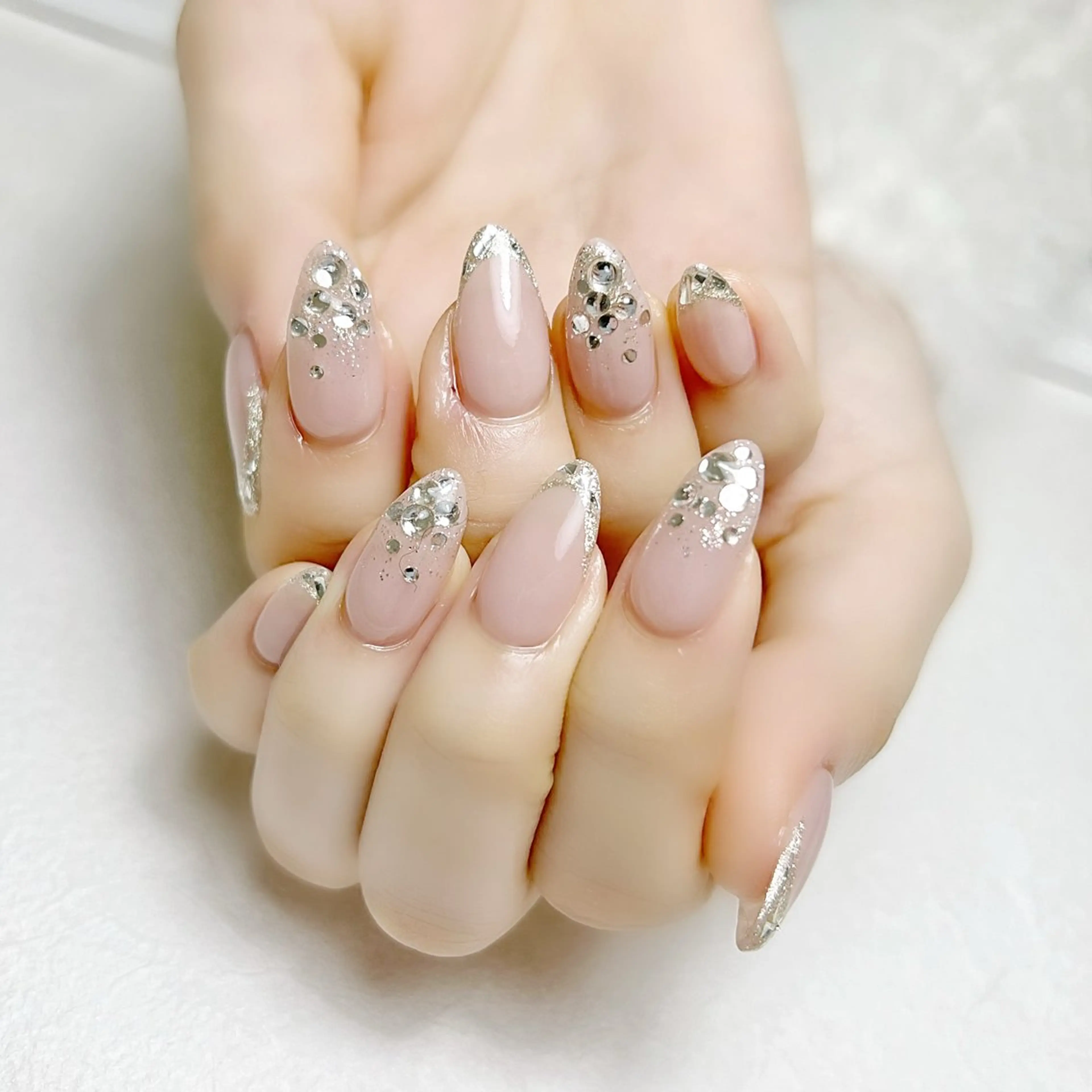 ネイル フレンチネイル ガラスフレンチ オフィスネイル シルバー rouse nail RISATOのネイルデザイン