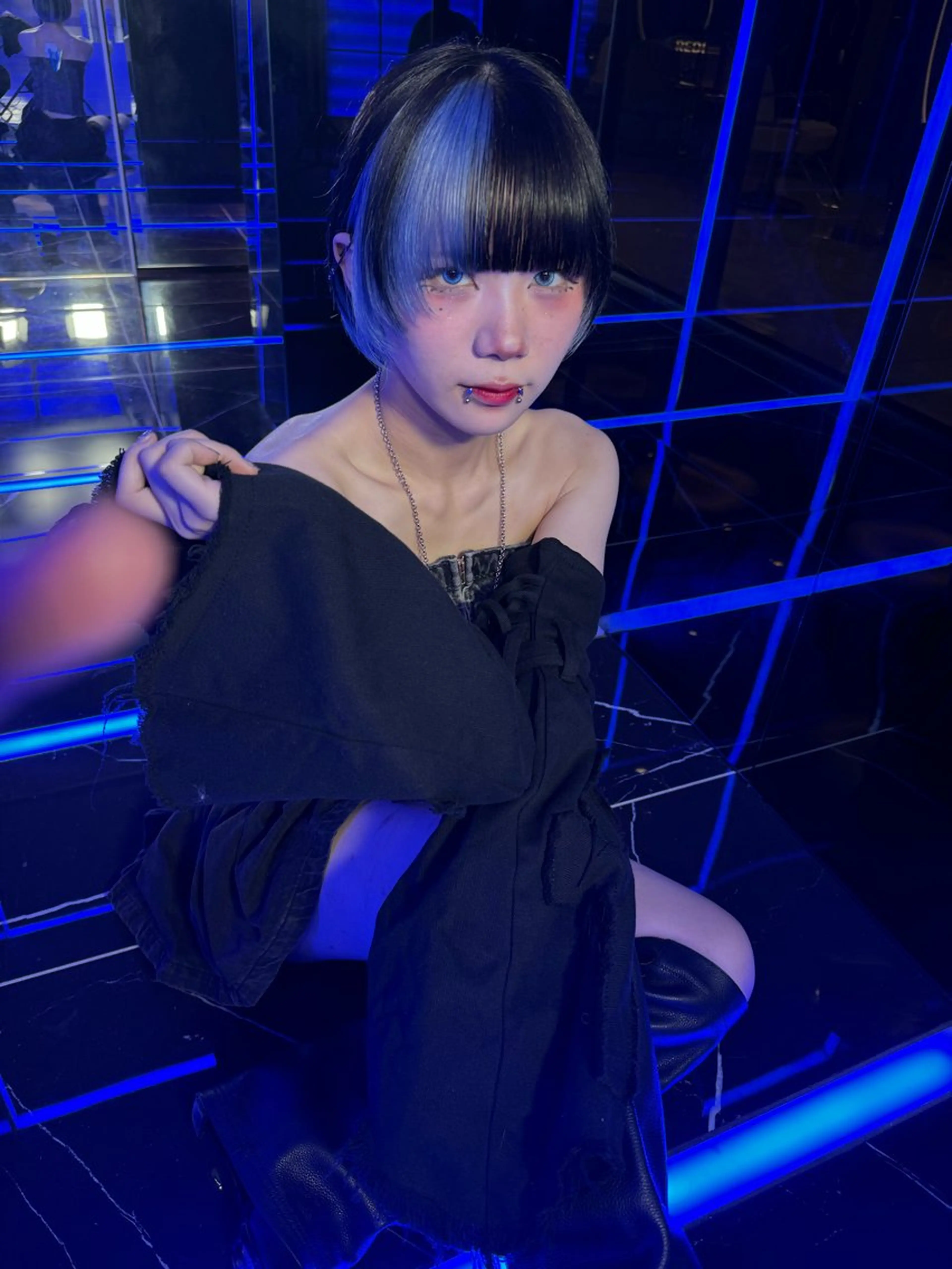 ショート カラー りょうへい/ 全頭ブリーチ/渋谷のヘアスタイル