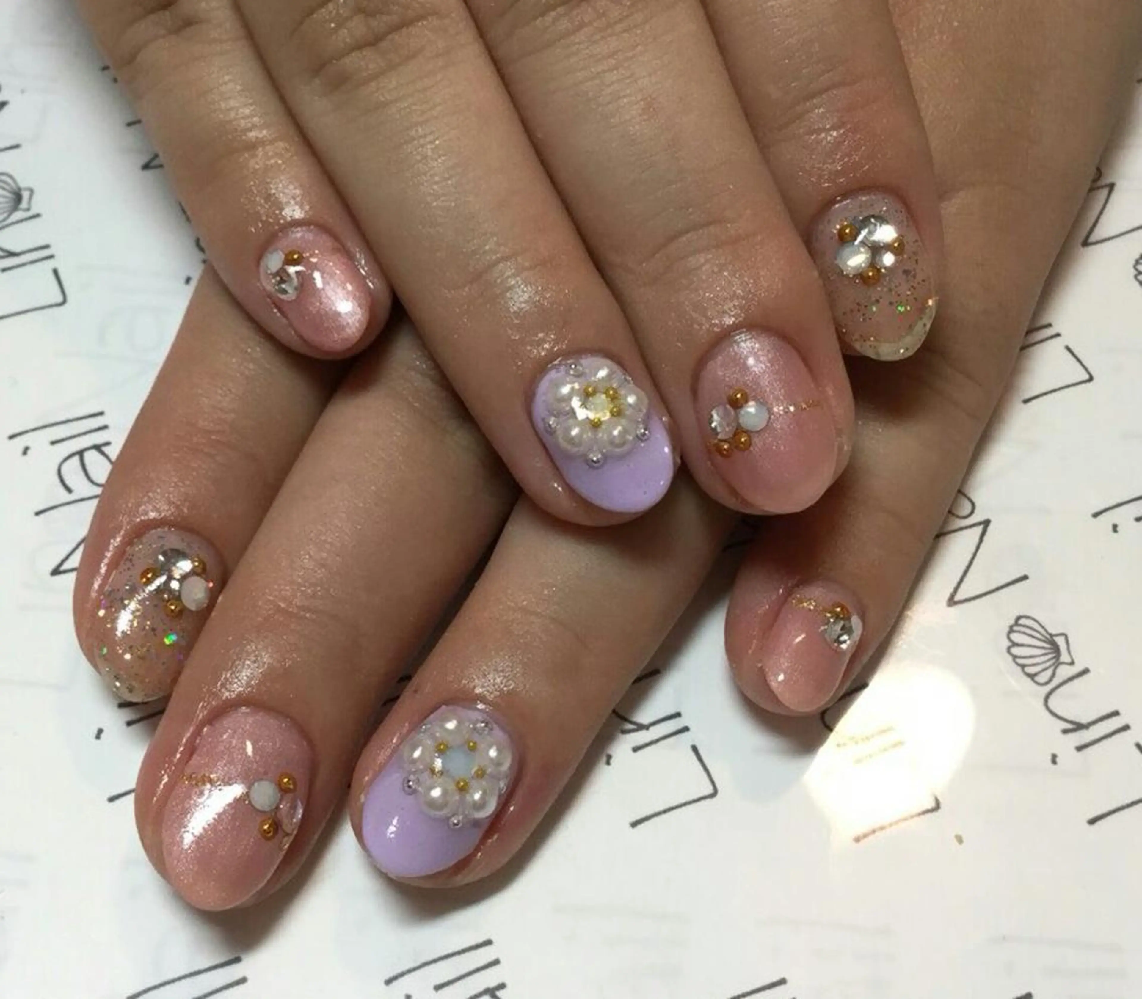 ショート ミディアム セミロング ロング ネイル まつエク キラキラネイル Lino Nail(リノネイル)所属・Lino Nail sekitomiのネイルデザイン
