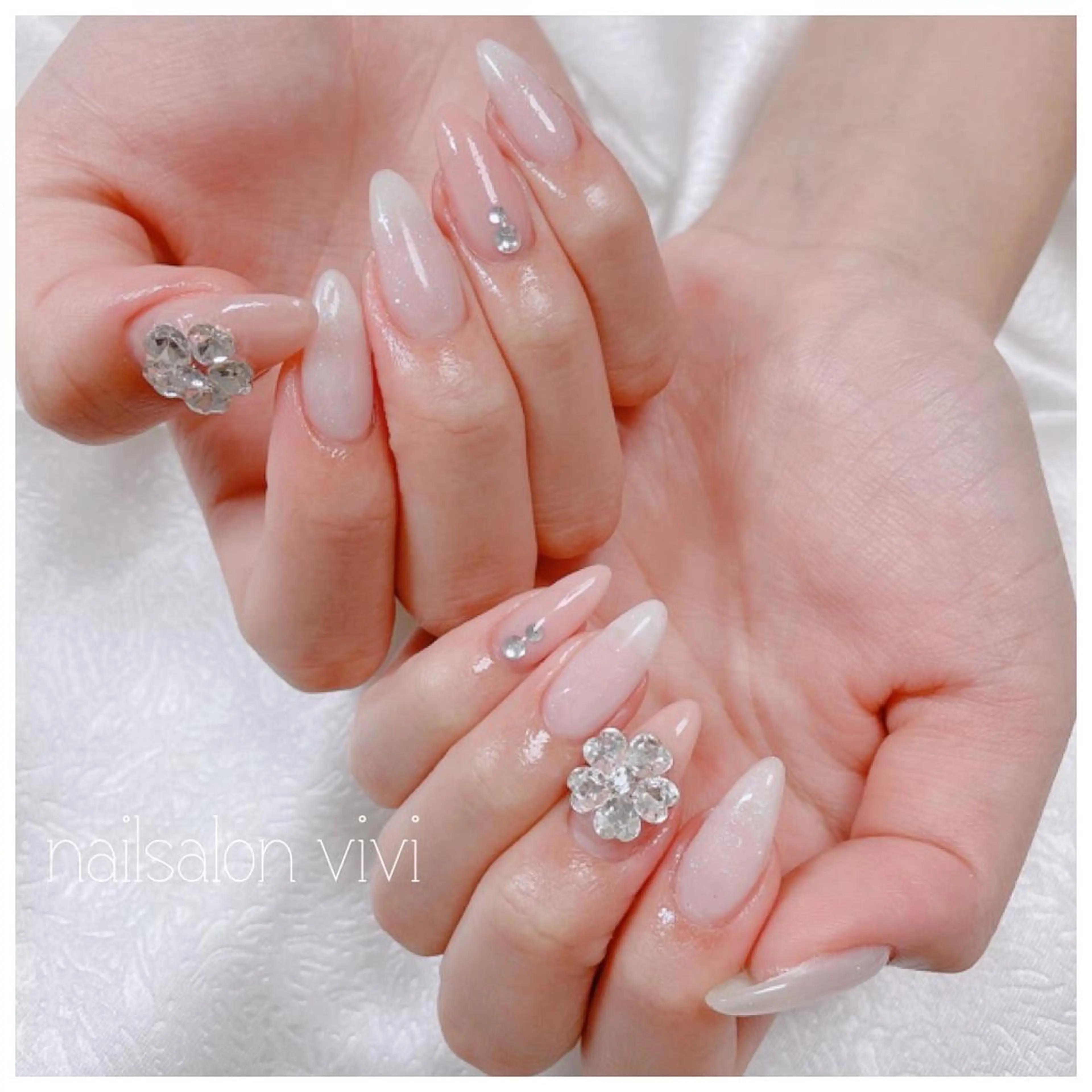 ネイル ＶＩＶＩ nailsalonのネイルデザイン