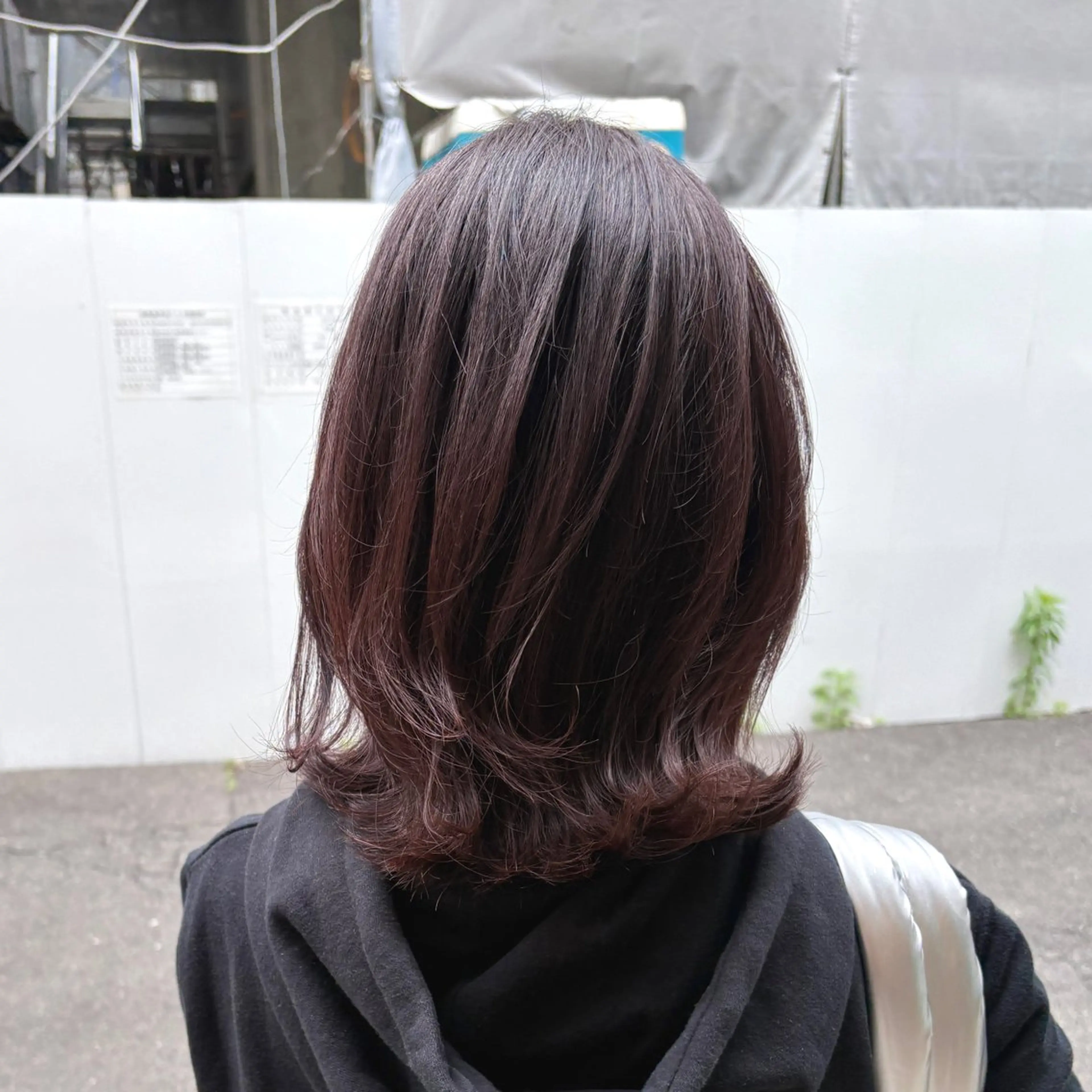 ミディアム カラー ハイライトカラー バイオレットカラー ハイライト カット ヘアカラー DX SHARE SALON所属・matka白髪ぼかし 大人ヘア/KEIKOのヘアスタイル