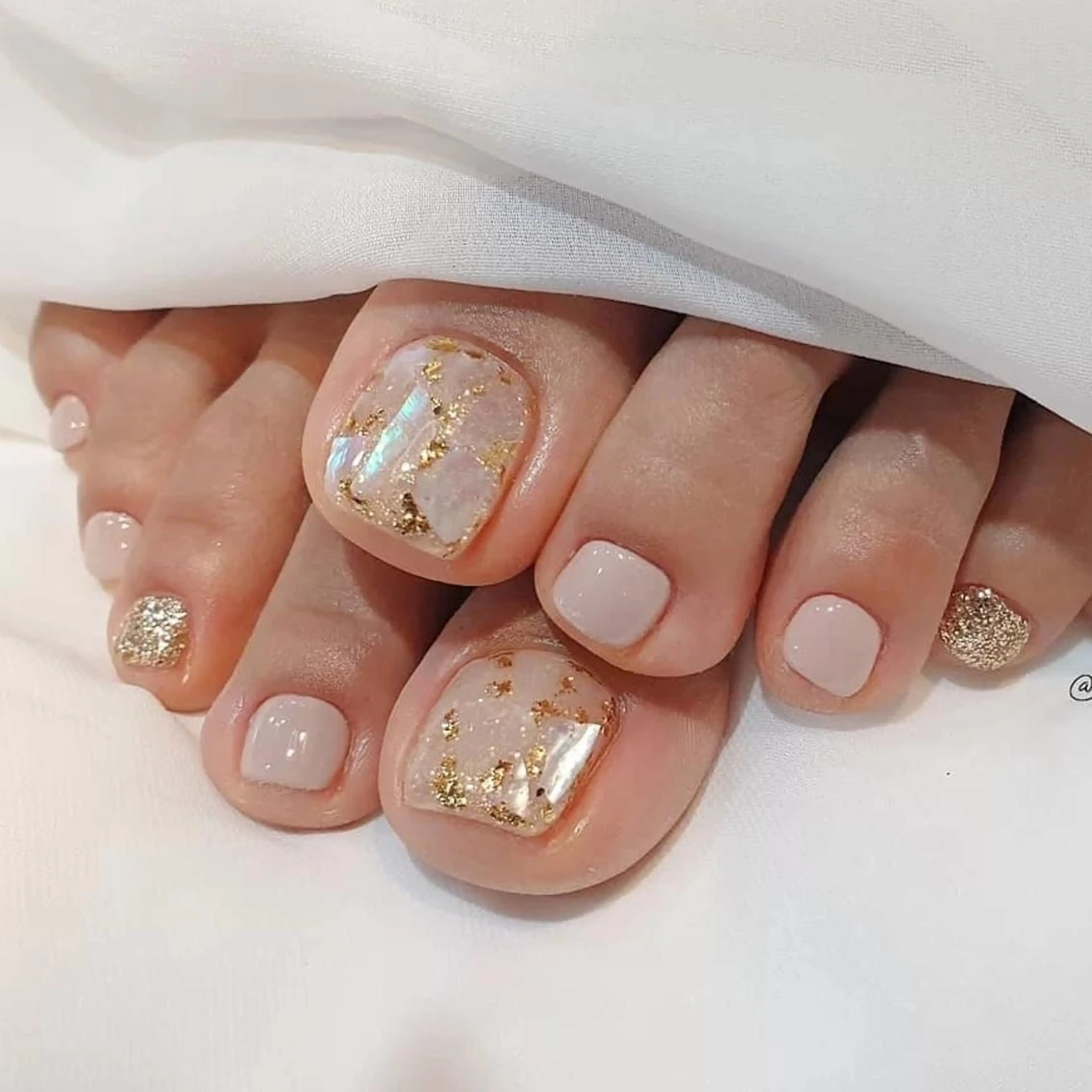 ネイル ショート フットネイル ネイリストゆか💅 長さだし、深爪矯正のネイルデザイン