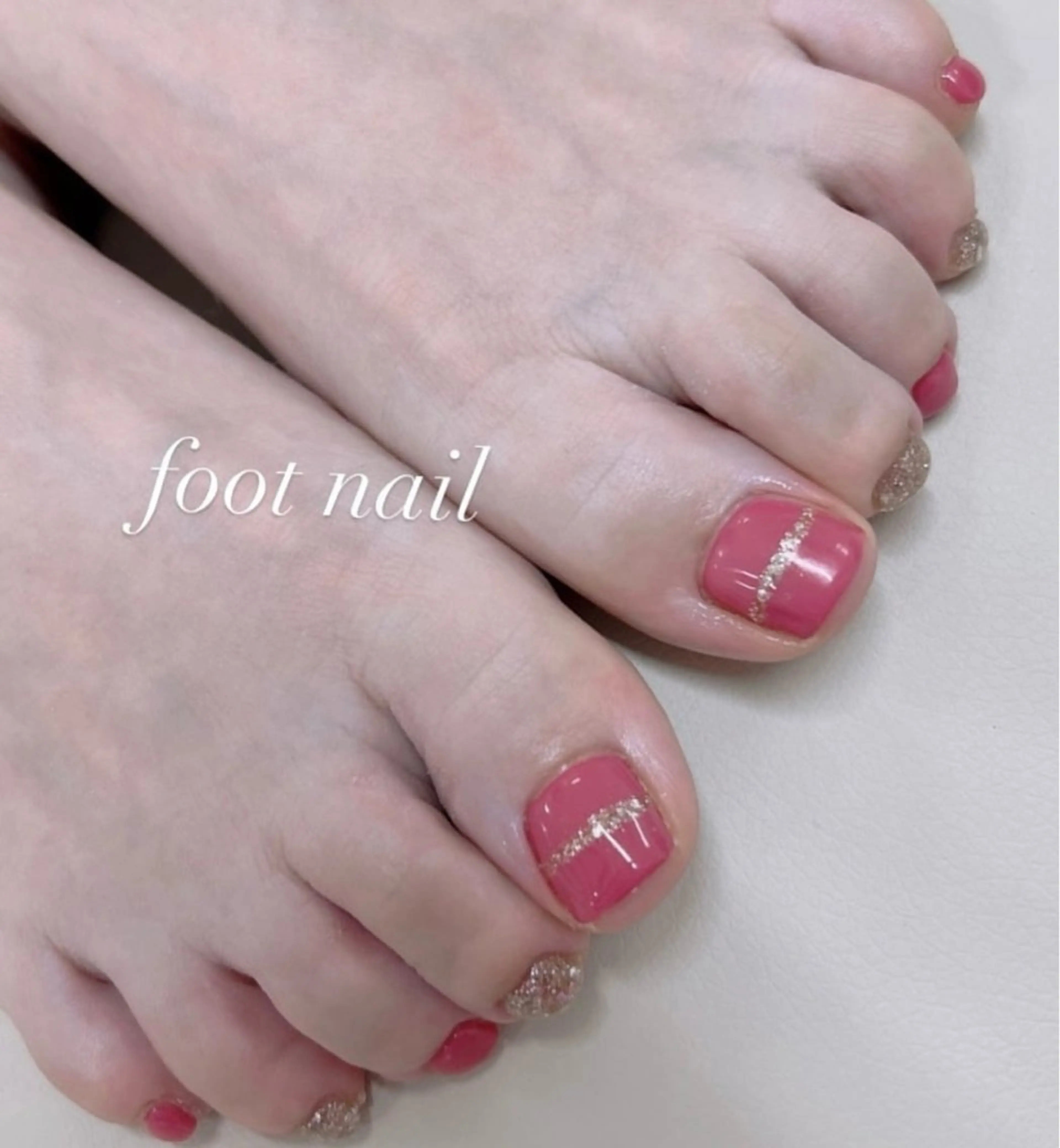 【半年以上ご来店のない方】自店･他店付け替えオフ無料✨フットジェルネイル4400円✨の写真