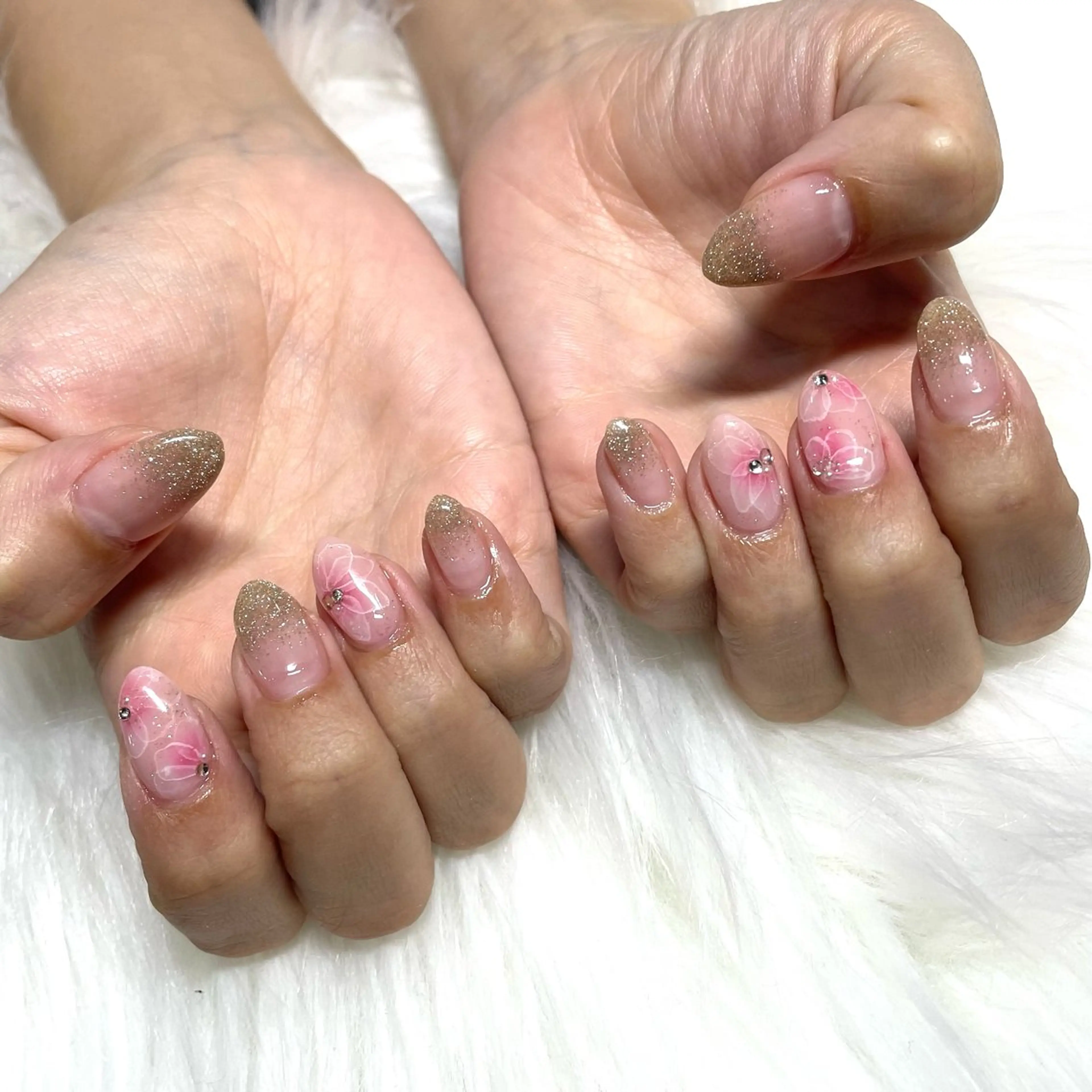 ネイル 持ち込み ハンドネイル IROHA NAIL 横山佳那のネイルデザイン