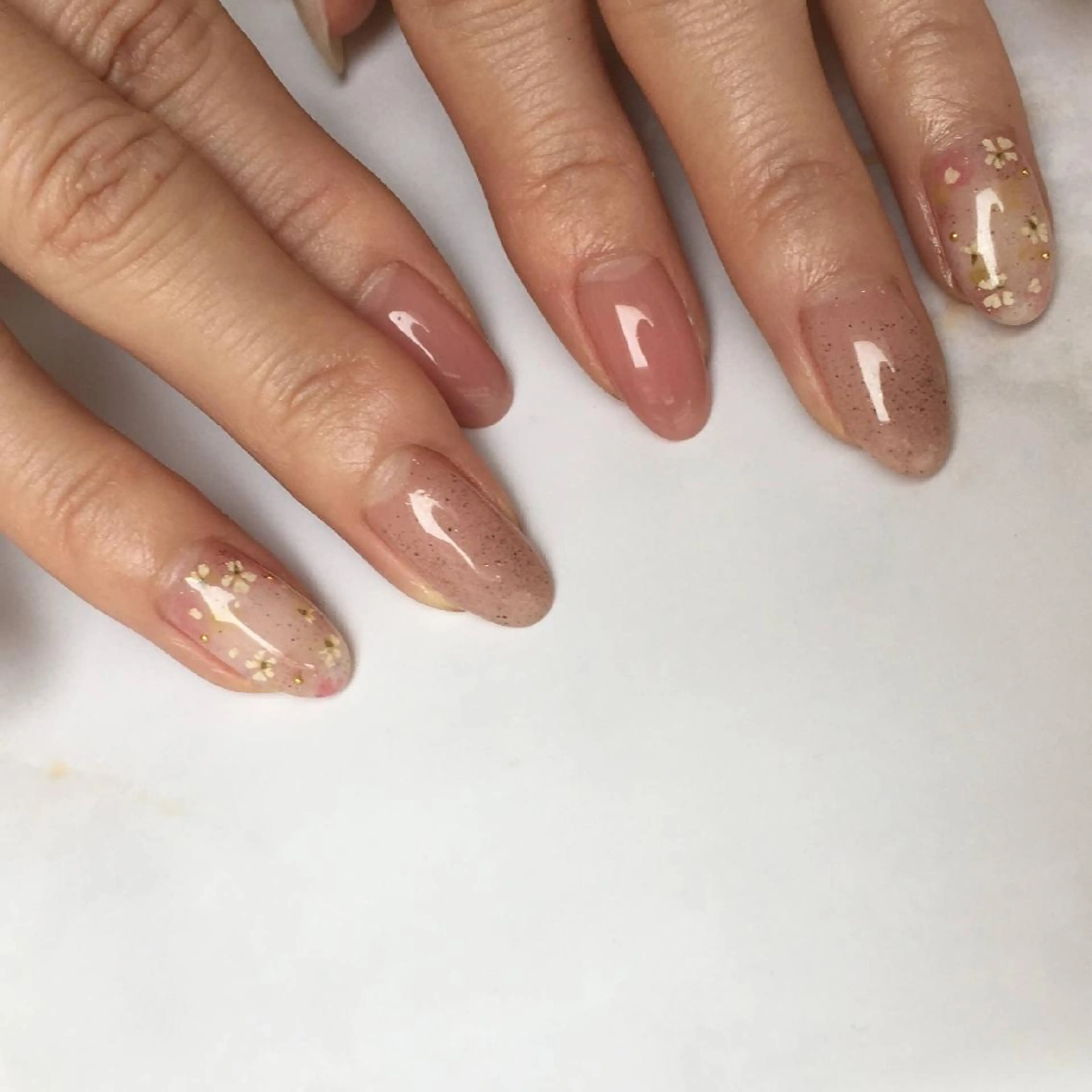 ネイル L’atelier Nenuphar所属・nénuphar misaのネイルデザイン