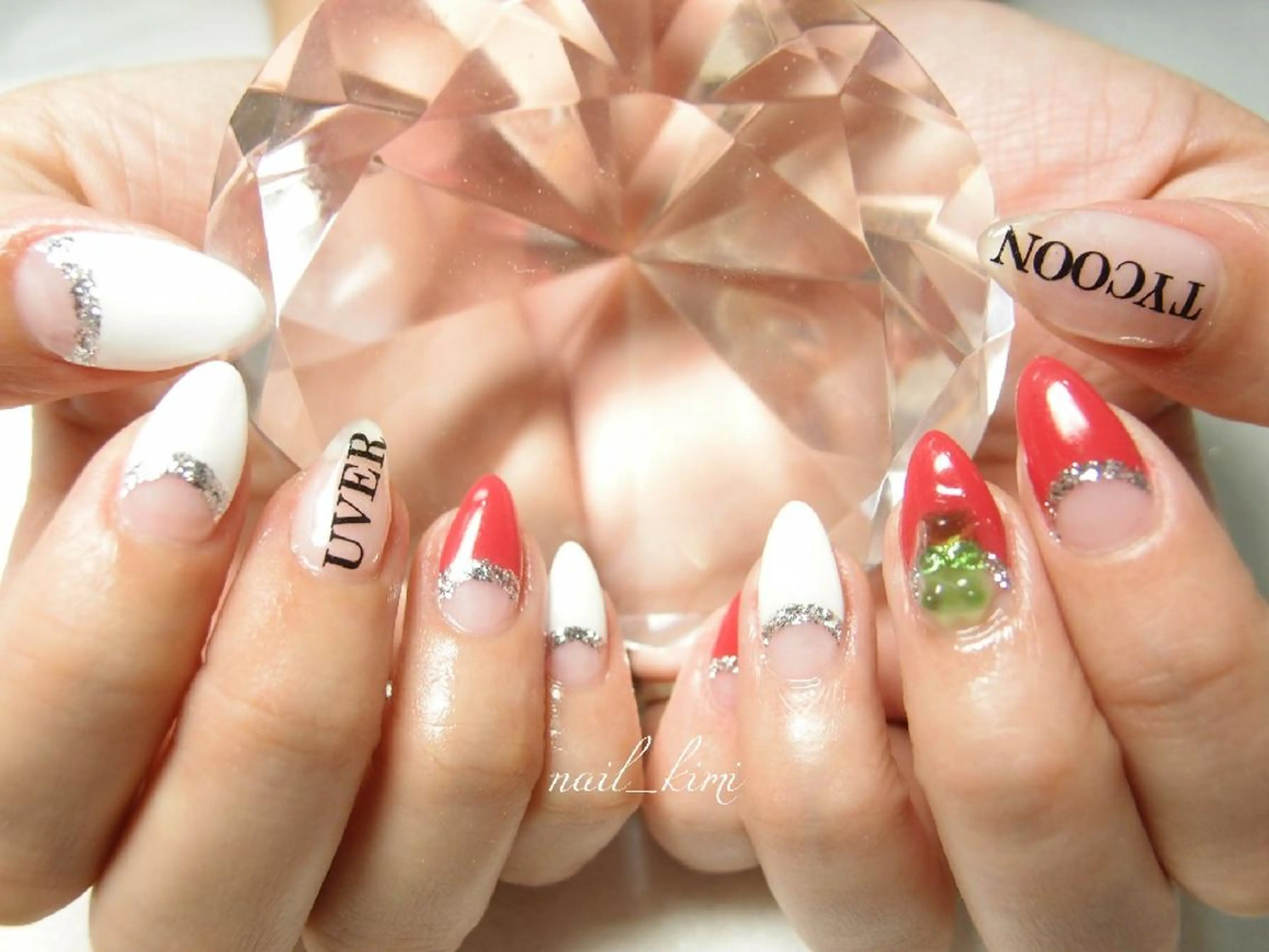 ネイル アートネイル フレンチネイル ラメ(グリッター) 逆フレンチ ConneQt所属・ETHOSENSE. kimikaのネイルデザイン