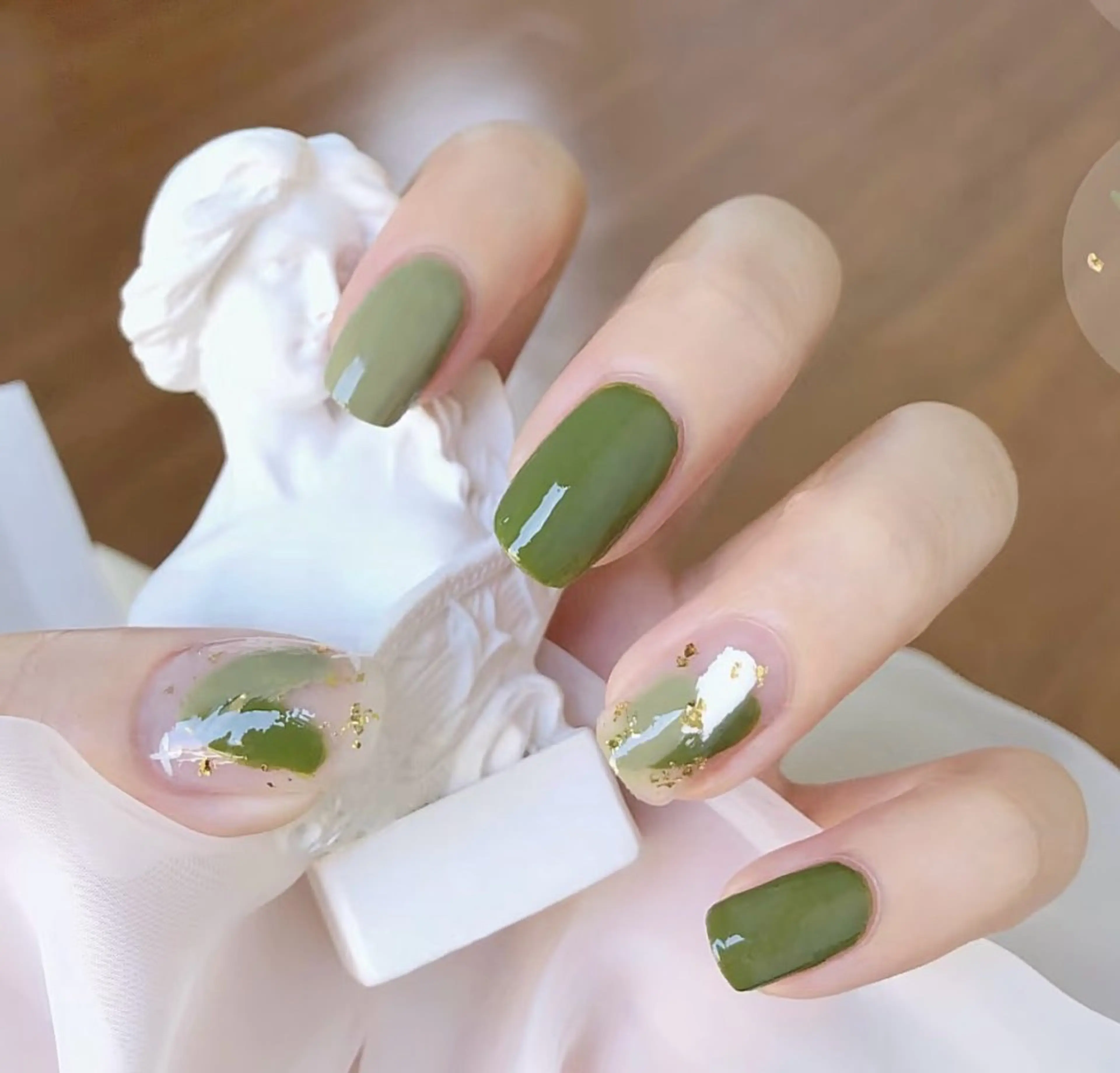 ネイル U +のネイルデザイン