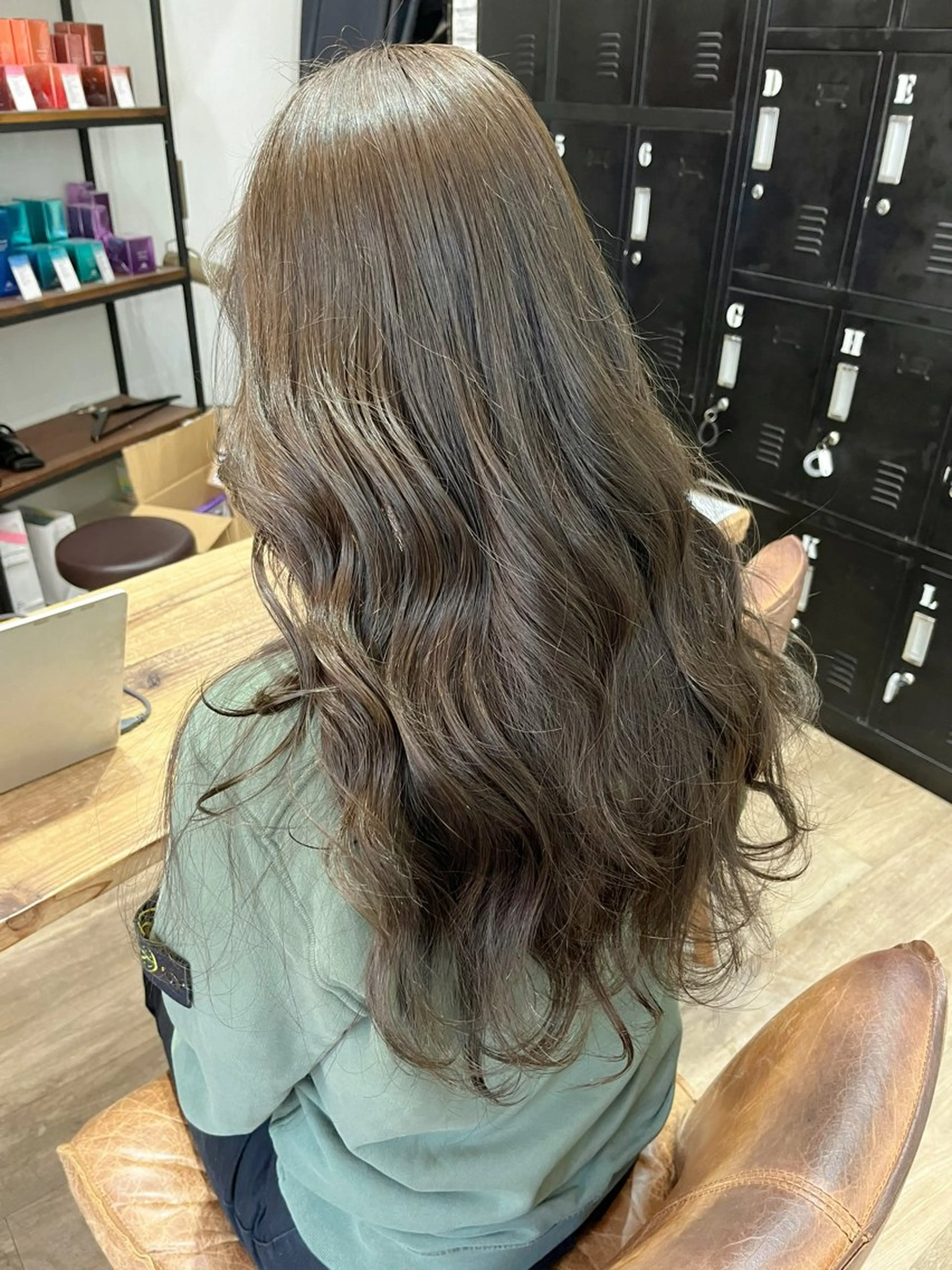 ロング カラー eto所属・akira𝜗𝜚 ꙳.*‬透明感カラーのヘアスタイル