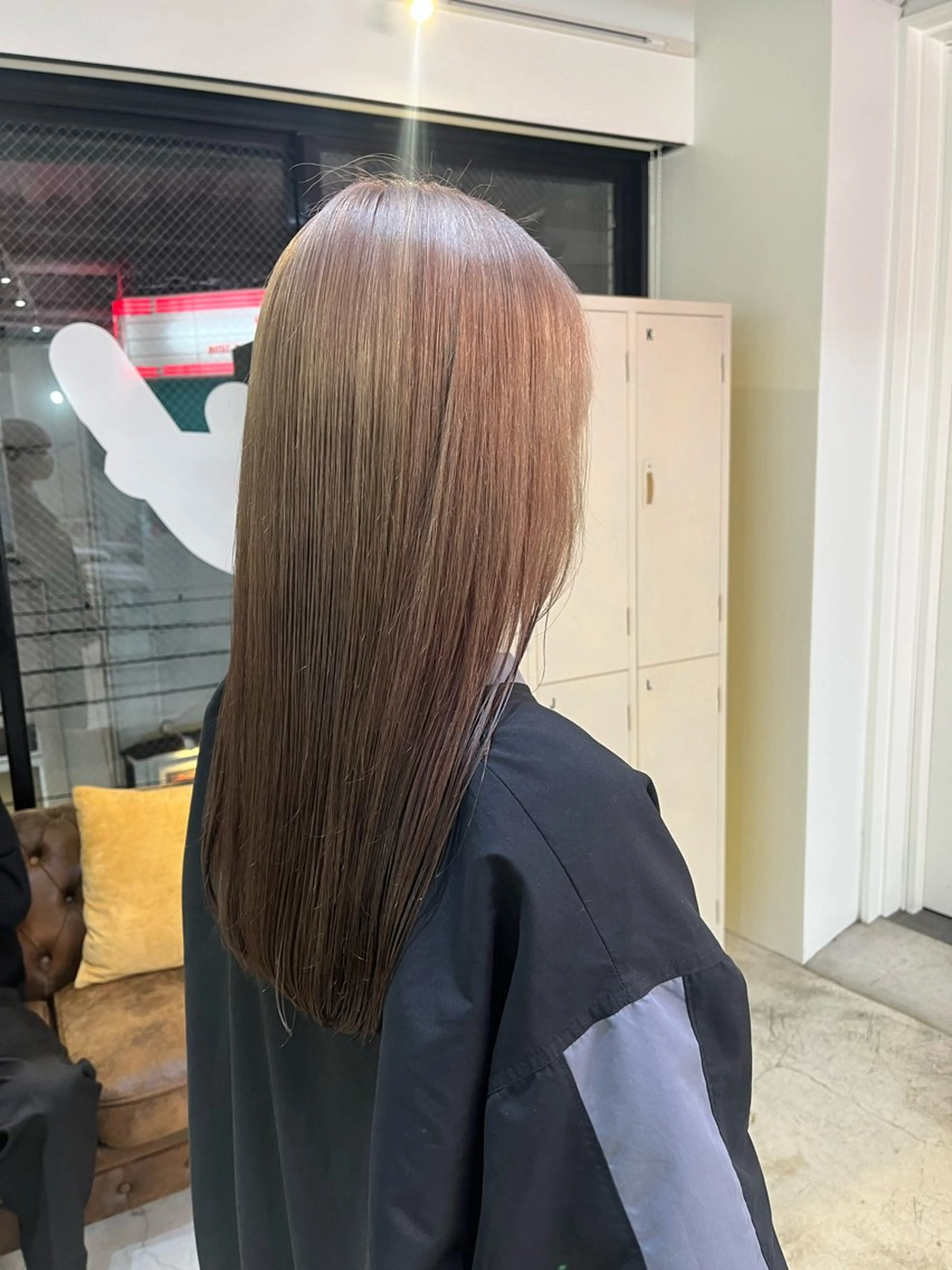 セミロング カラー カット ヘアカラー トリートメント ヘアセット ハイトーン/レイヤー ハッシュカット/牧原のヘアスタイル