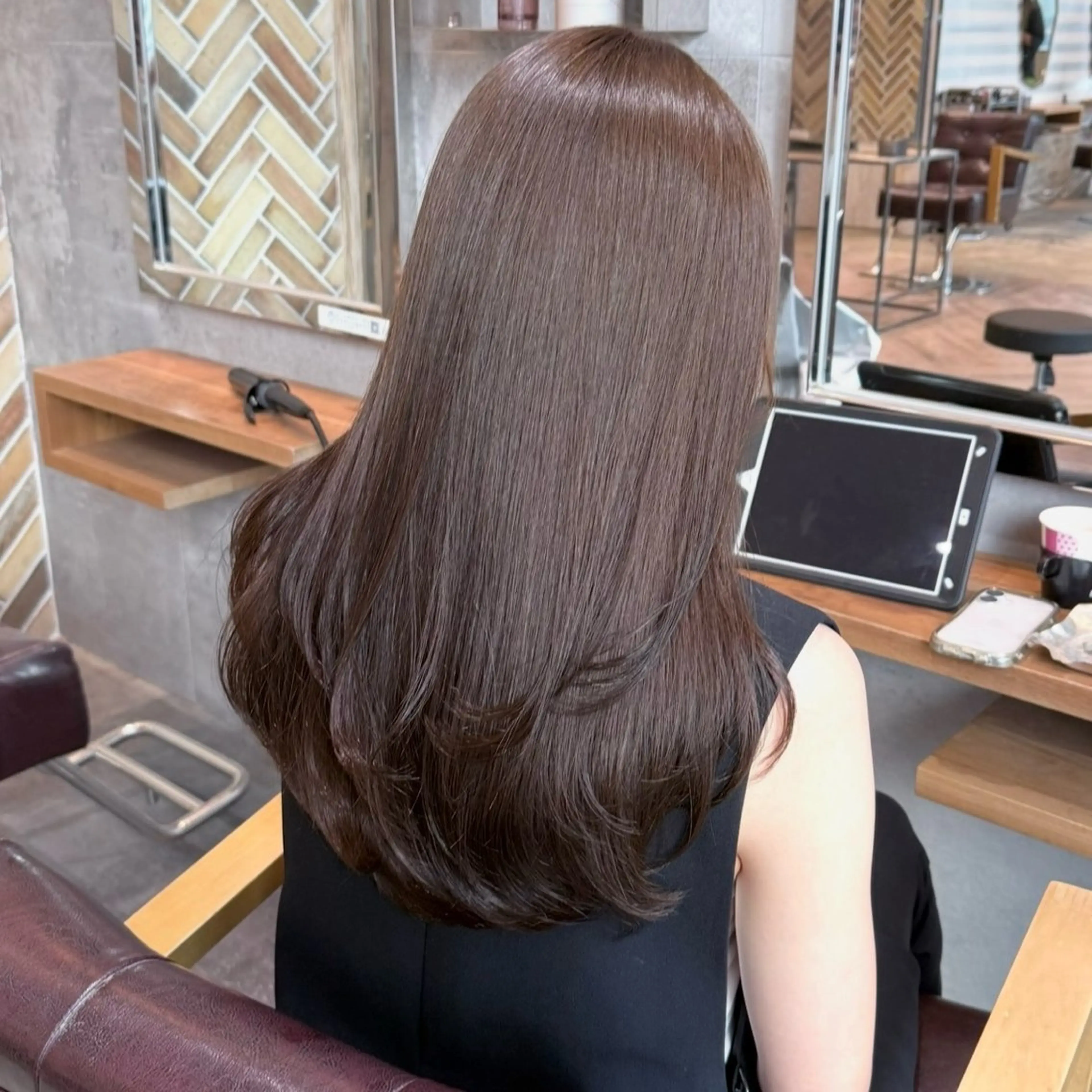 ロング 髪質改善 縮毛矯正 酸性ストレート 艶カラー×顔まわり カット片山聖のヘアスタイル