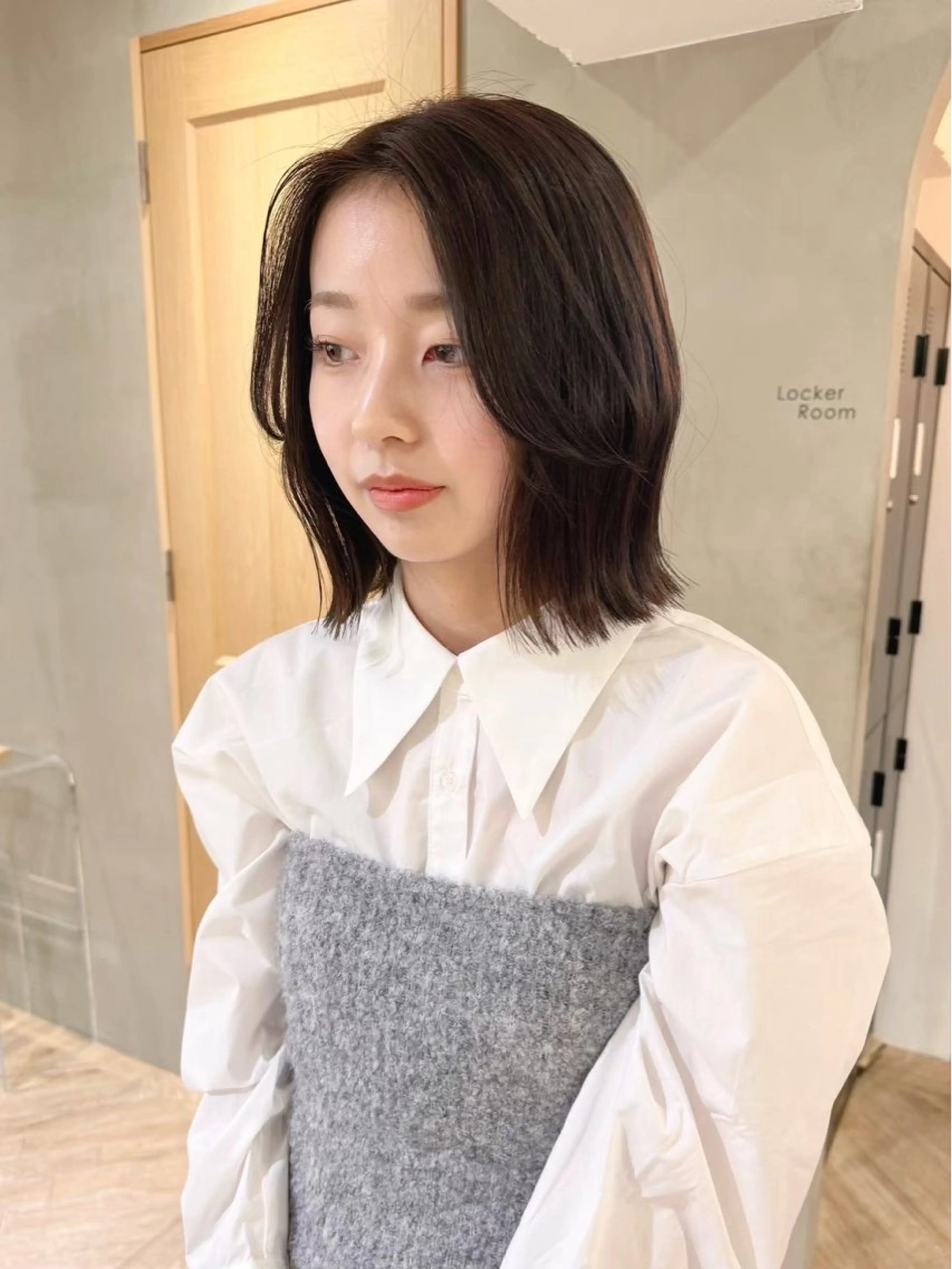 ミディアム 顔まわりレイヤー 顔周りカット 髪質改善 レイヤーカット LOREN＋透明感 オリーブhirokoのヘアスタイル