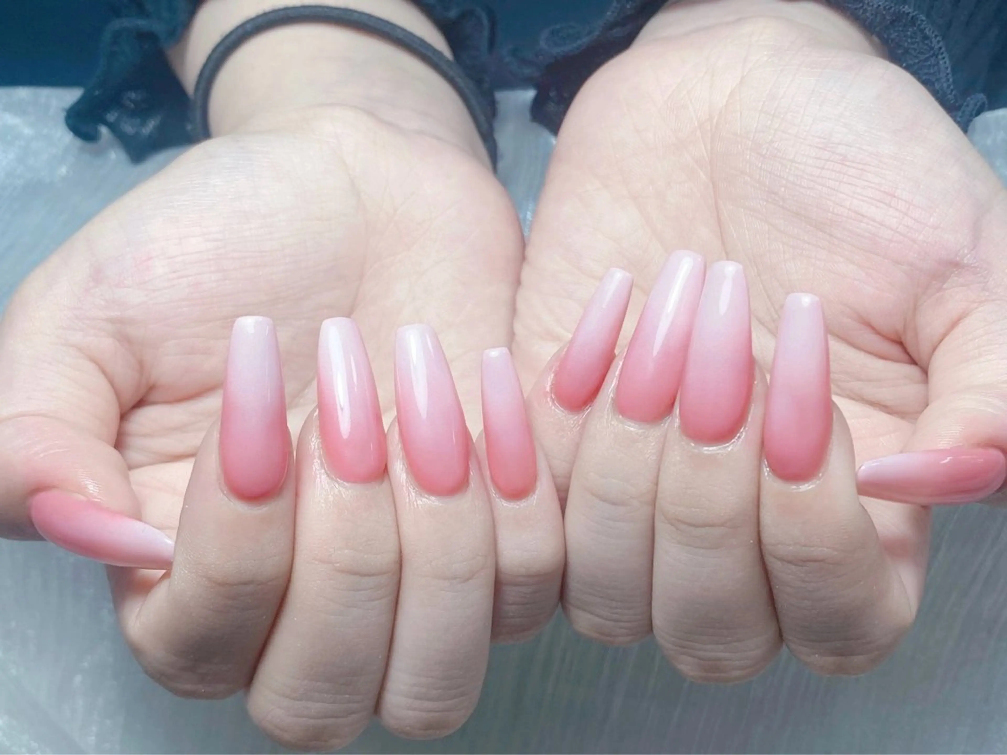 ネイル 長さ出し フレンチネイル グラデーション マグネットネイル マグネットフレンチ ハンドネイル ハンドケア ⭐️Syu Rei⭐️のネイルデザイン