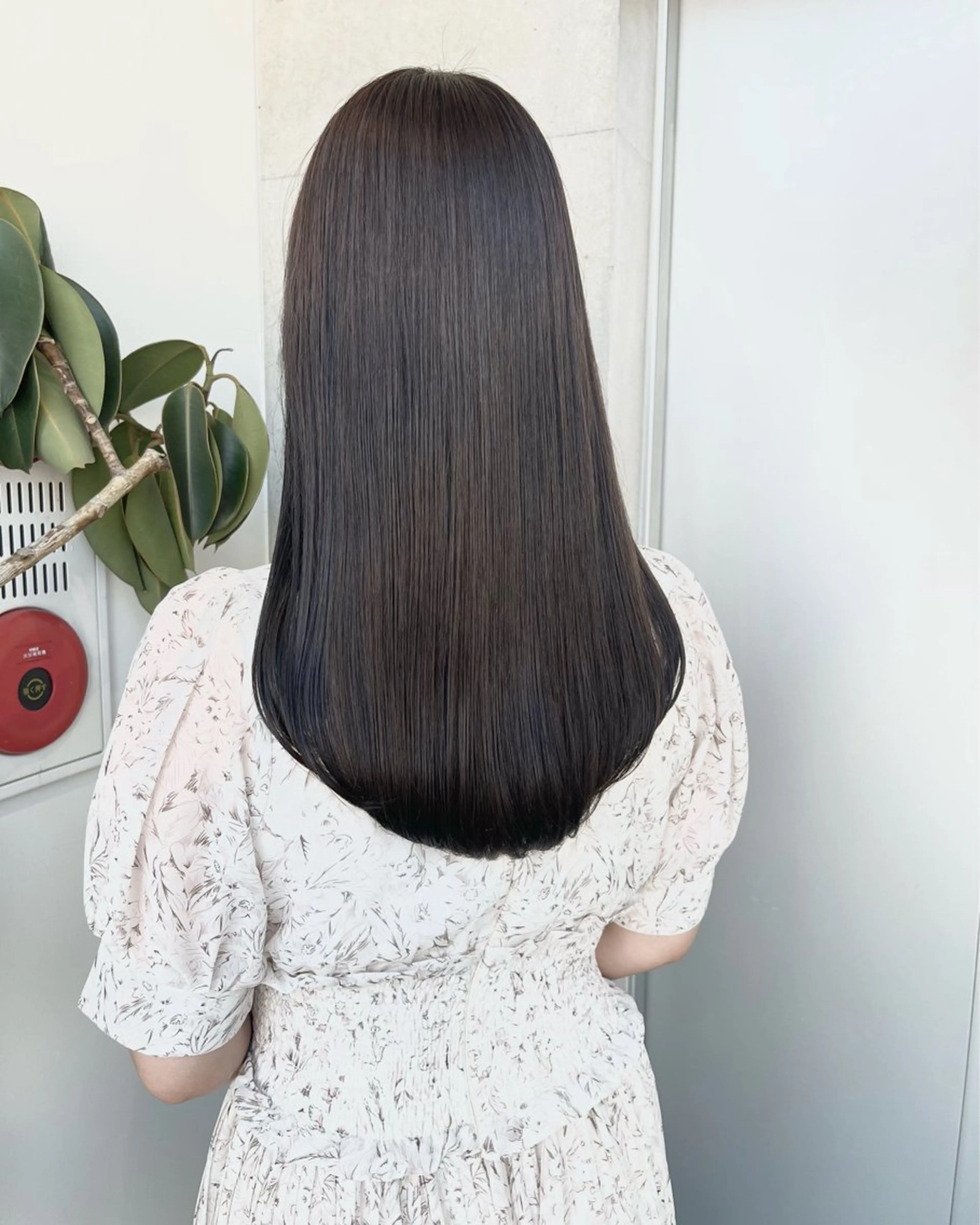 ロング カラー パーマ ヘアアレンジ カット ヘアカラー トリートメント ヘッドスパ ヘアセット 透明感/オリーブ/ グレージュ/YUKAのヘアスタイル