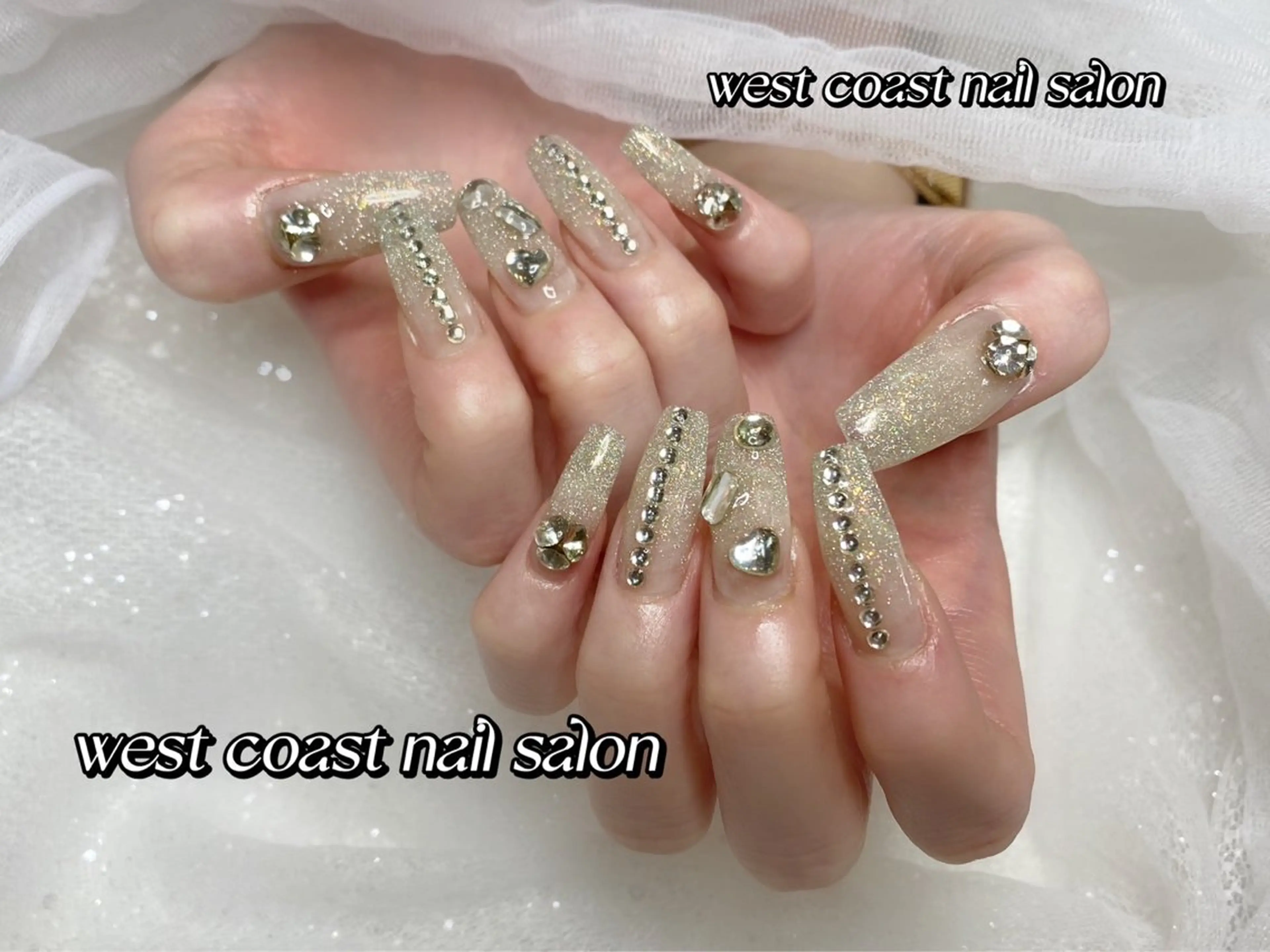 ネイル リボン、ガーリー パーツ放題専門店のネイルデザイン