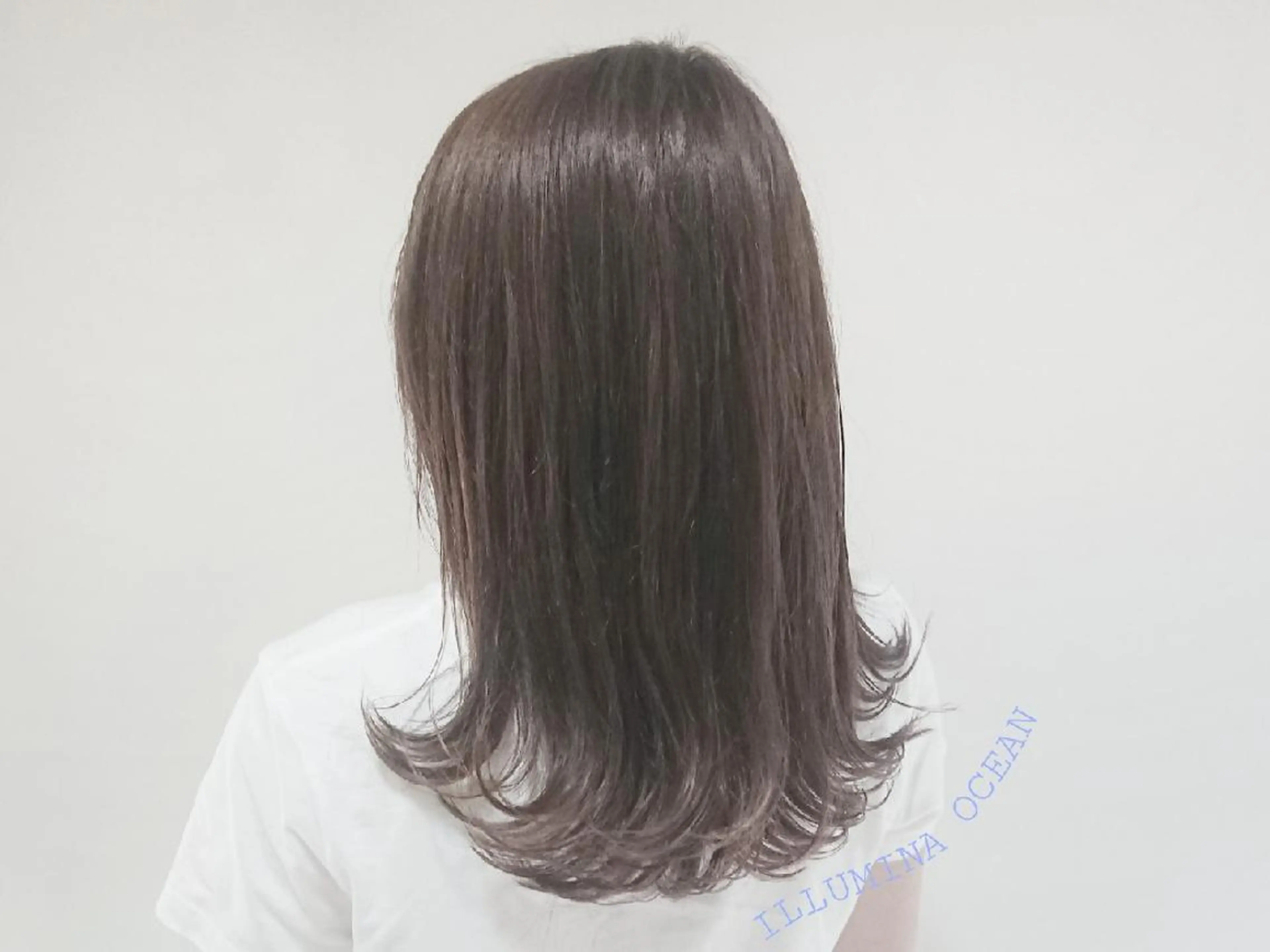 ミディアム カラー ブルーカラー ブルージュ 外ハネヘア ✨ブリーチなし透明感 カラー✨ゆりかのヘアスタイル