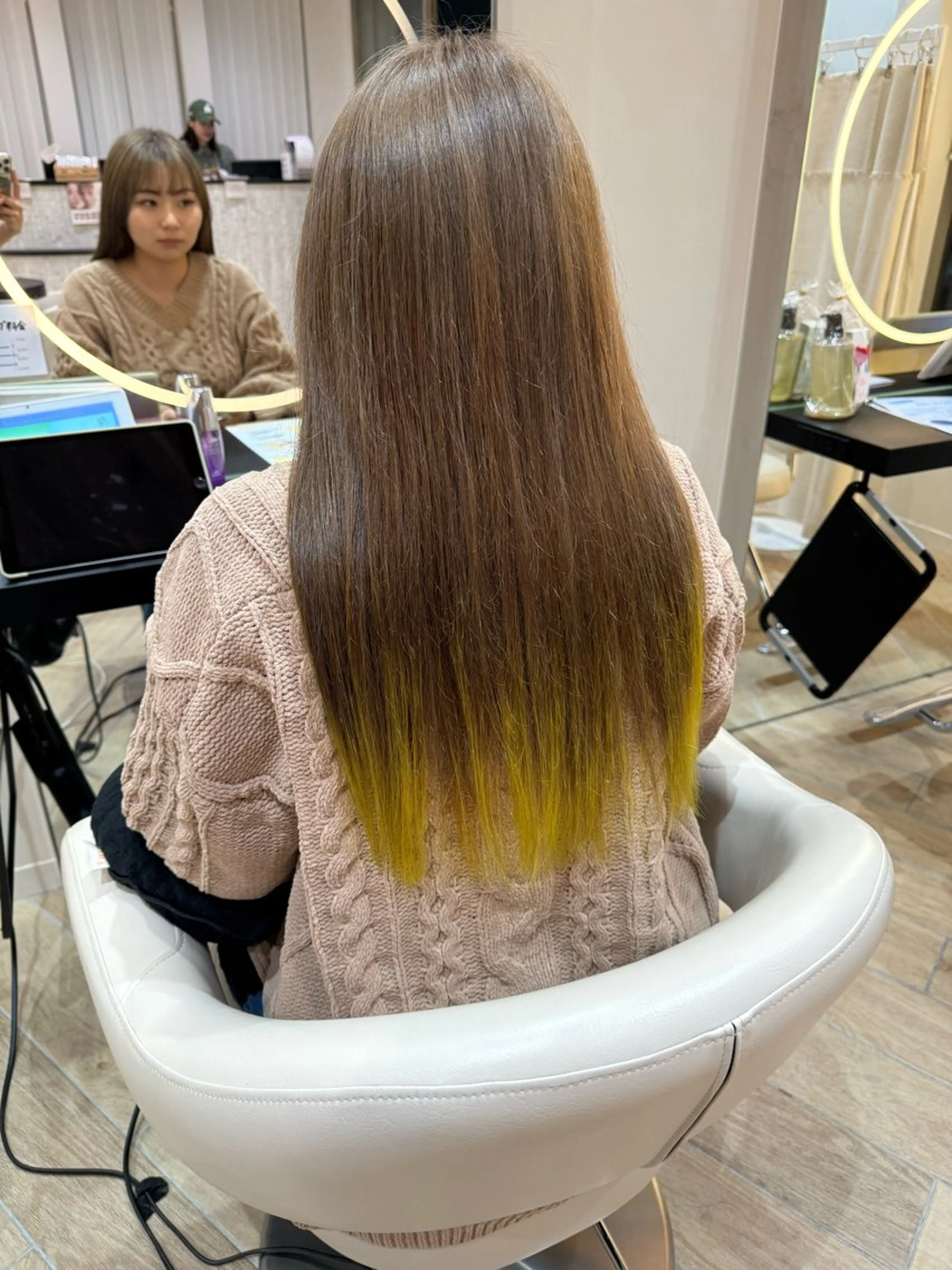 ロング 垢抜け/レイヤー/ ハイトーン/アスナのヘアスタイル