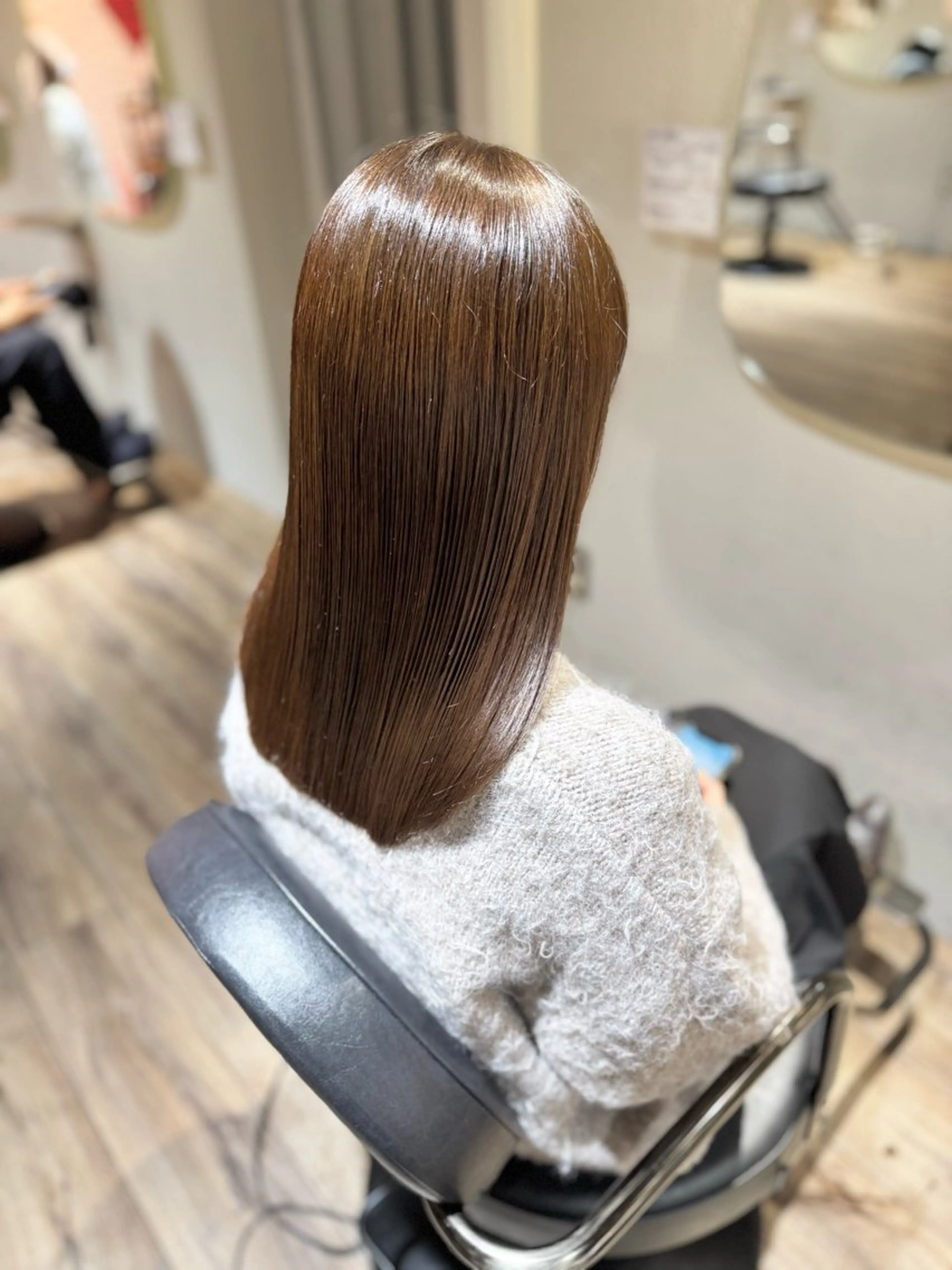 セミロング カット ヘアカラー 【天満1艶髪】潤艶/ 髪質改善🌹釣本竜哉のヘアスタイル