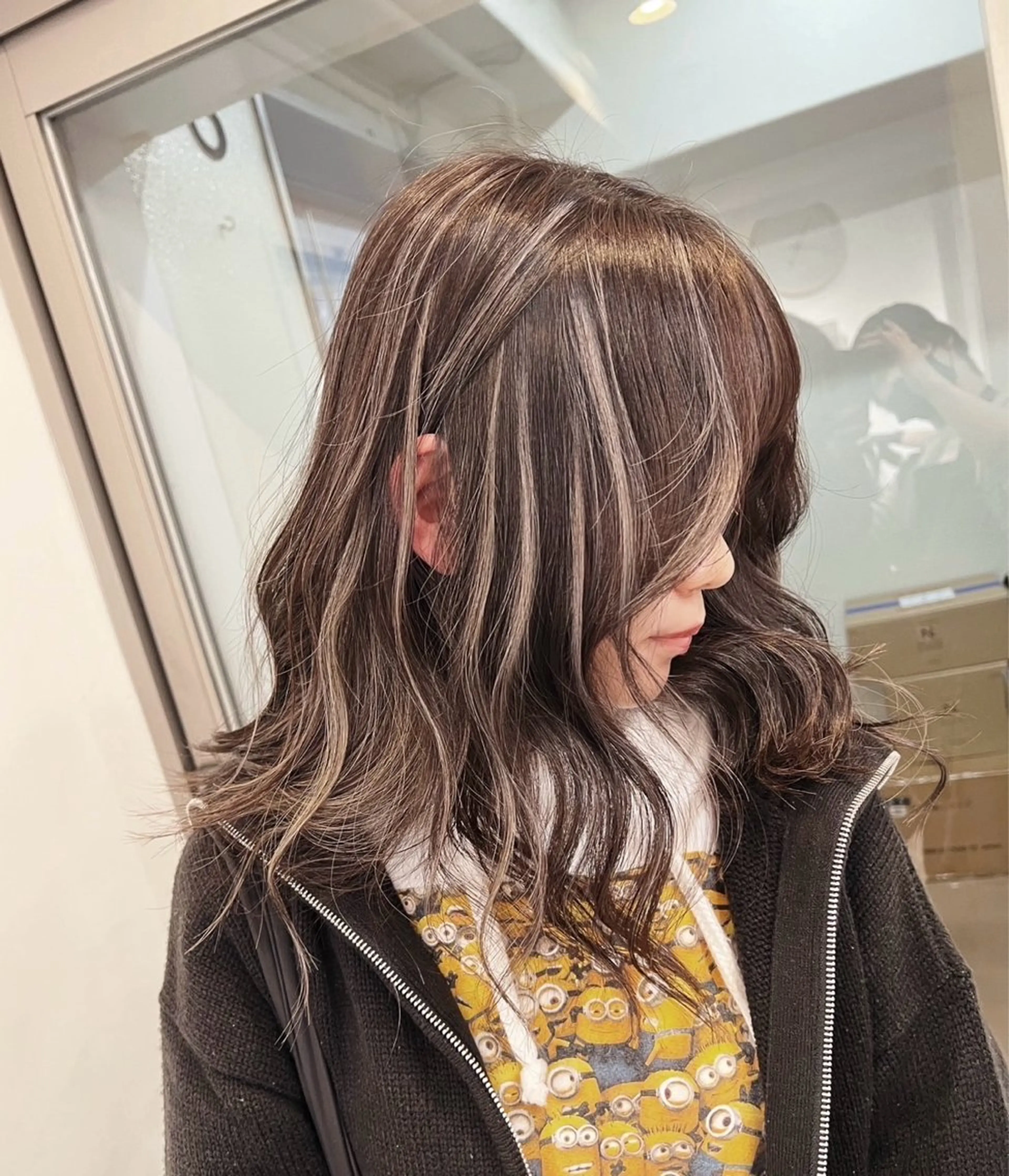 セミロング カラー グレージュ ハイライトカラー ハイライト ヘアカラー トリートメント ROBIN所属・指名数No.1 /NAOYAのヘアスタイル