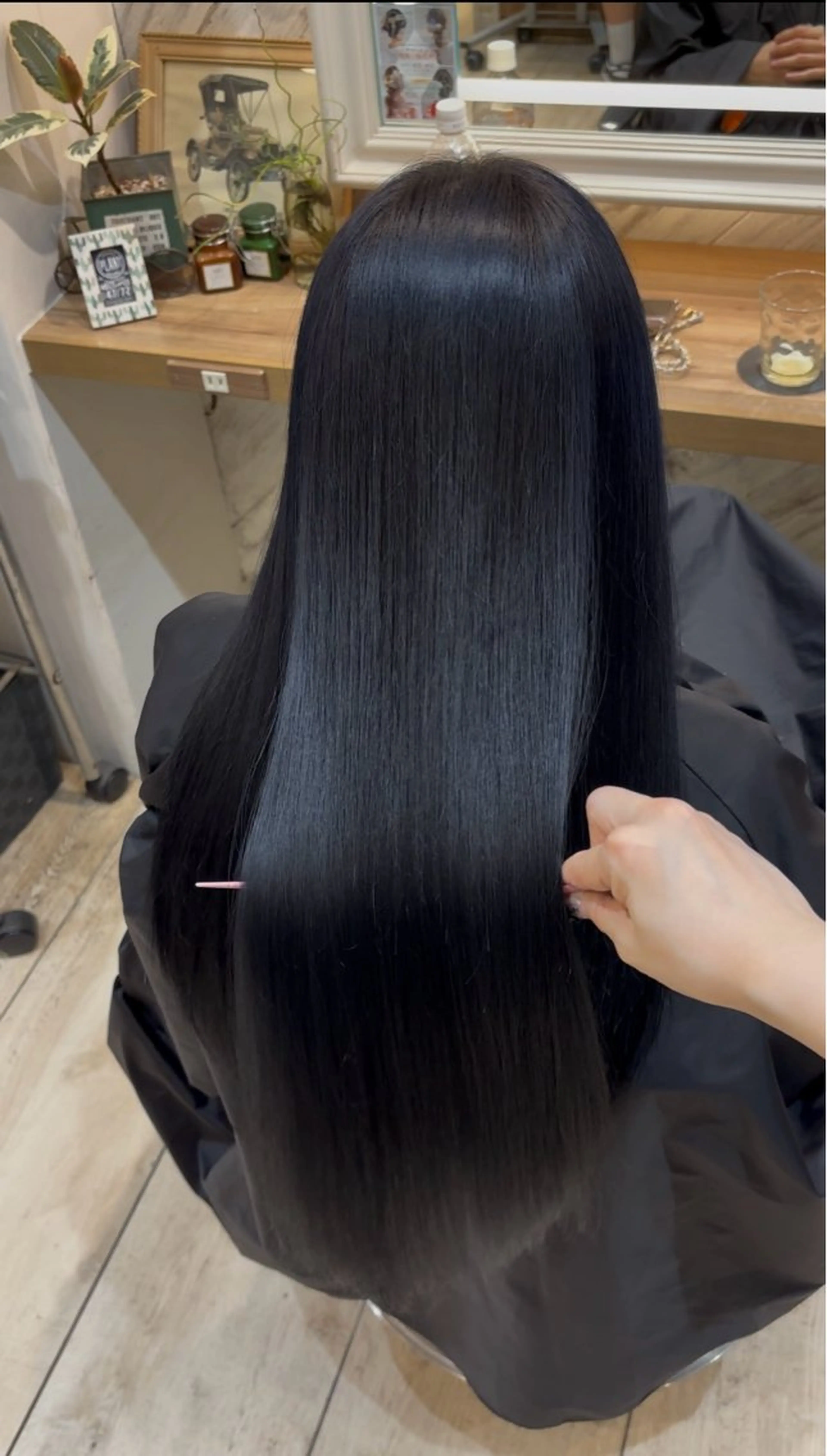 🎨ハイトーン 派手髪カラーのヘアスタイル