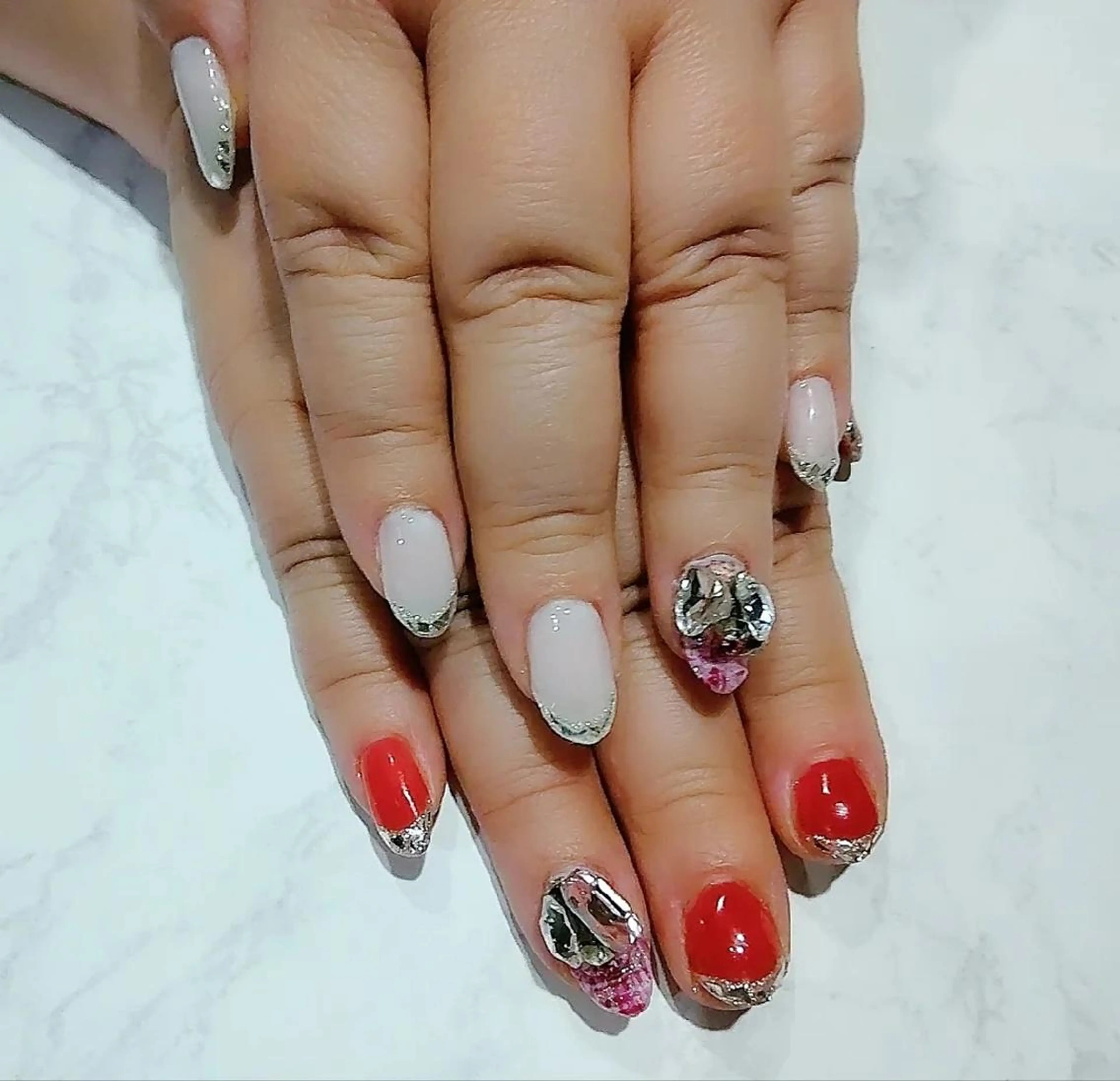 ネイル フレンチネイル ガラスフレンチ ツイードネイル Kizaki.. Saoriのマツエク・マツパデザイン