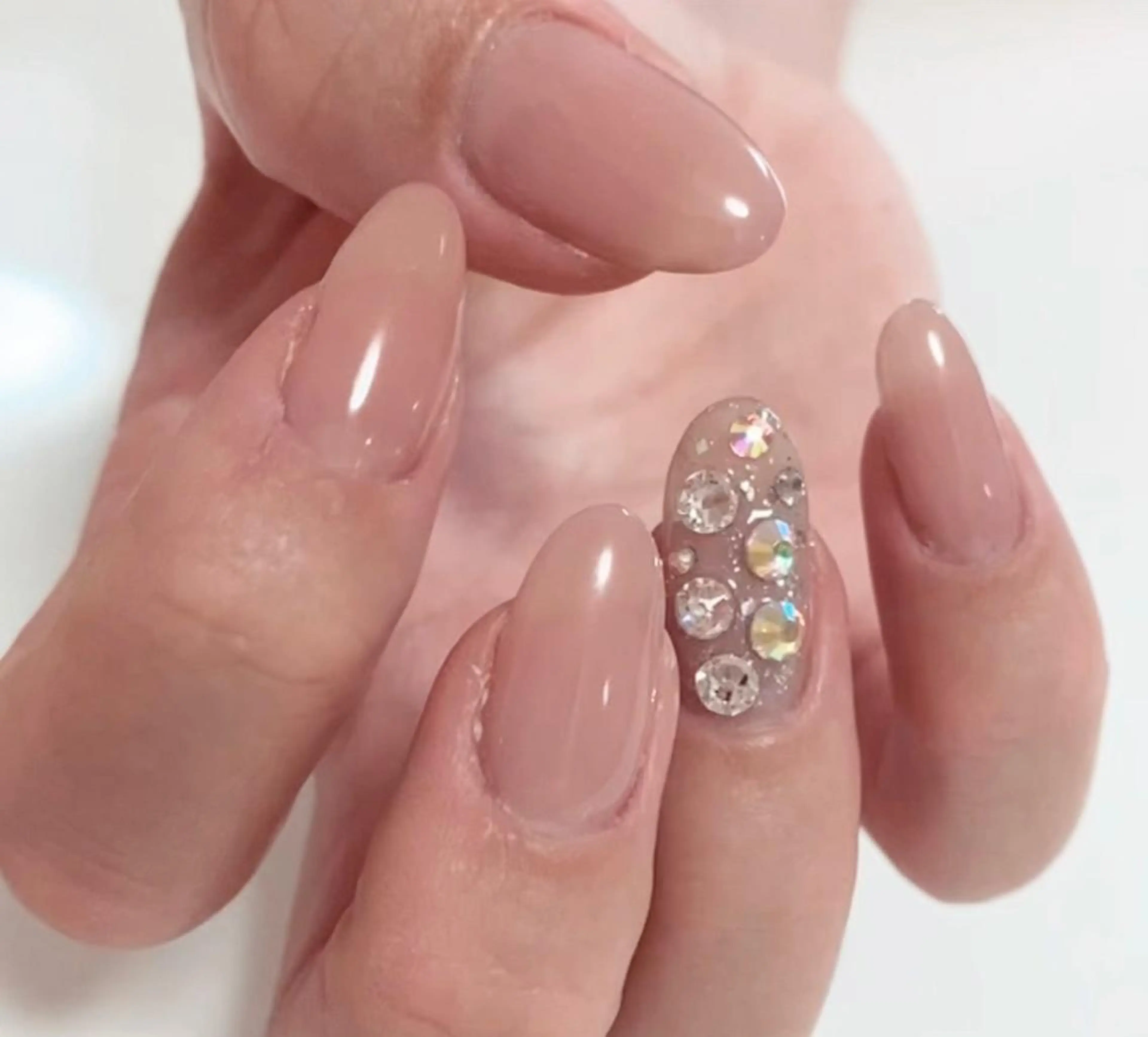 ネイル ストーンネイル Jasmine NAILのネイルデザイン