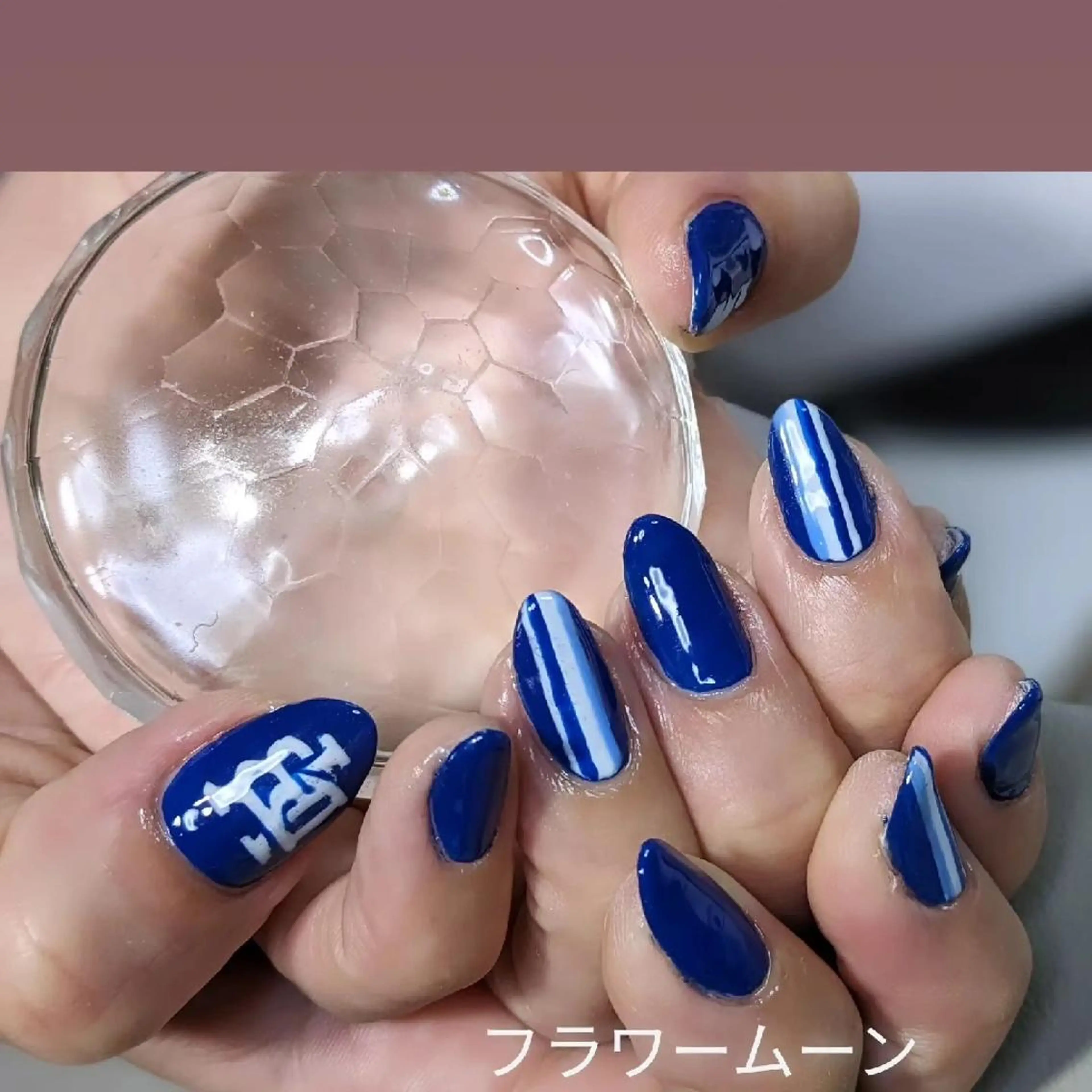 ネイル フラワー ムーンのネイルデザイン