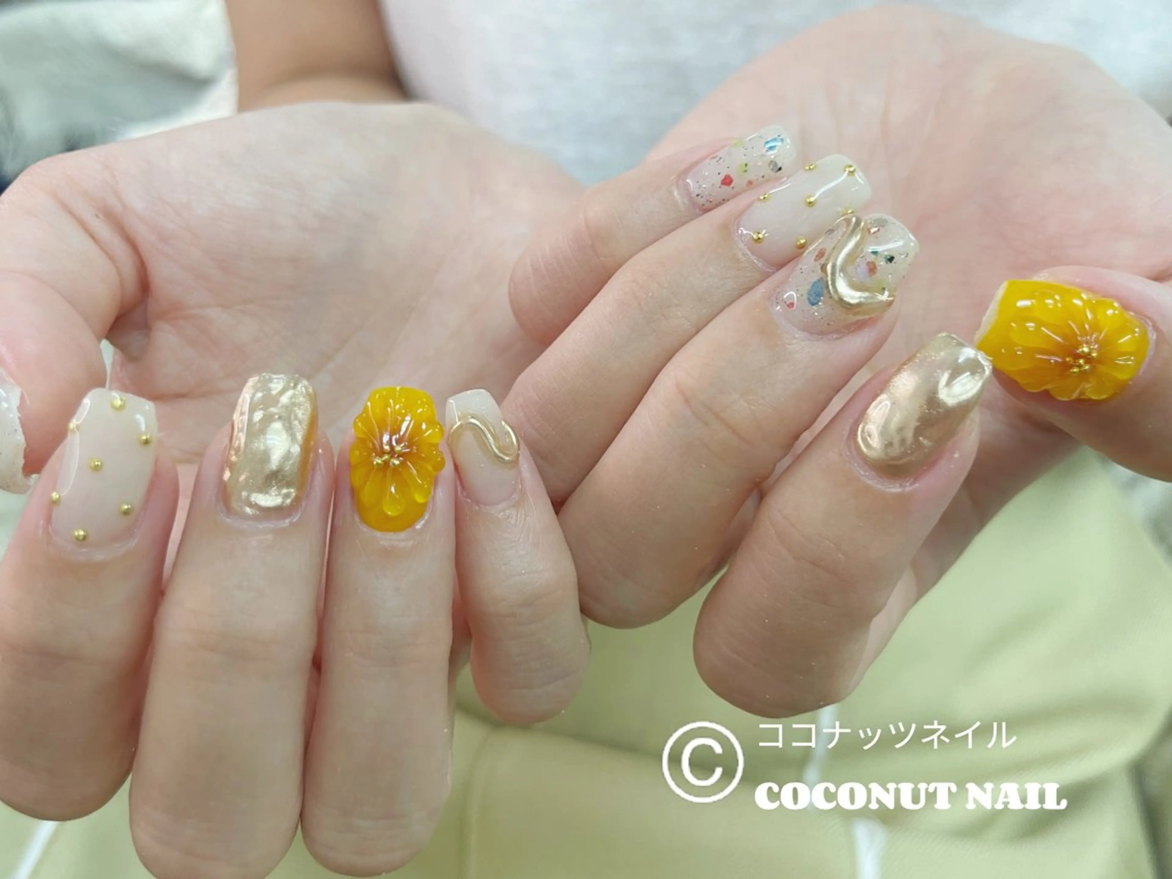 ネイル べっ甲ネイル フレンチネイル キラキラネイル マグネットネイル 大理石ネイル(マーブル) ハンドネイル 神田 ココナッツのネイルデザイン