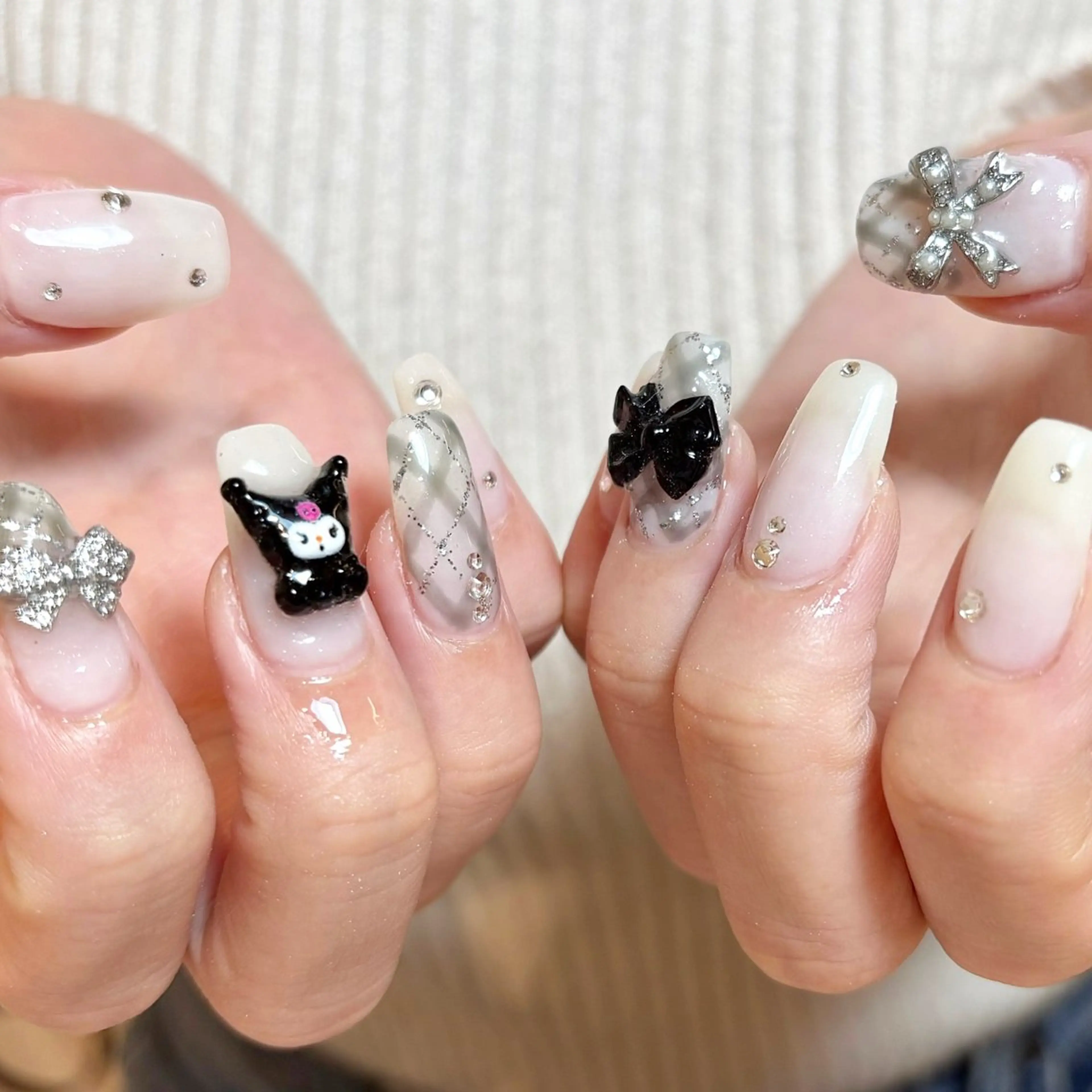 ネイル 冬ネイル ハンドネイル eight横浜🧸 kumabeのネイルデザイン