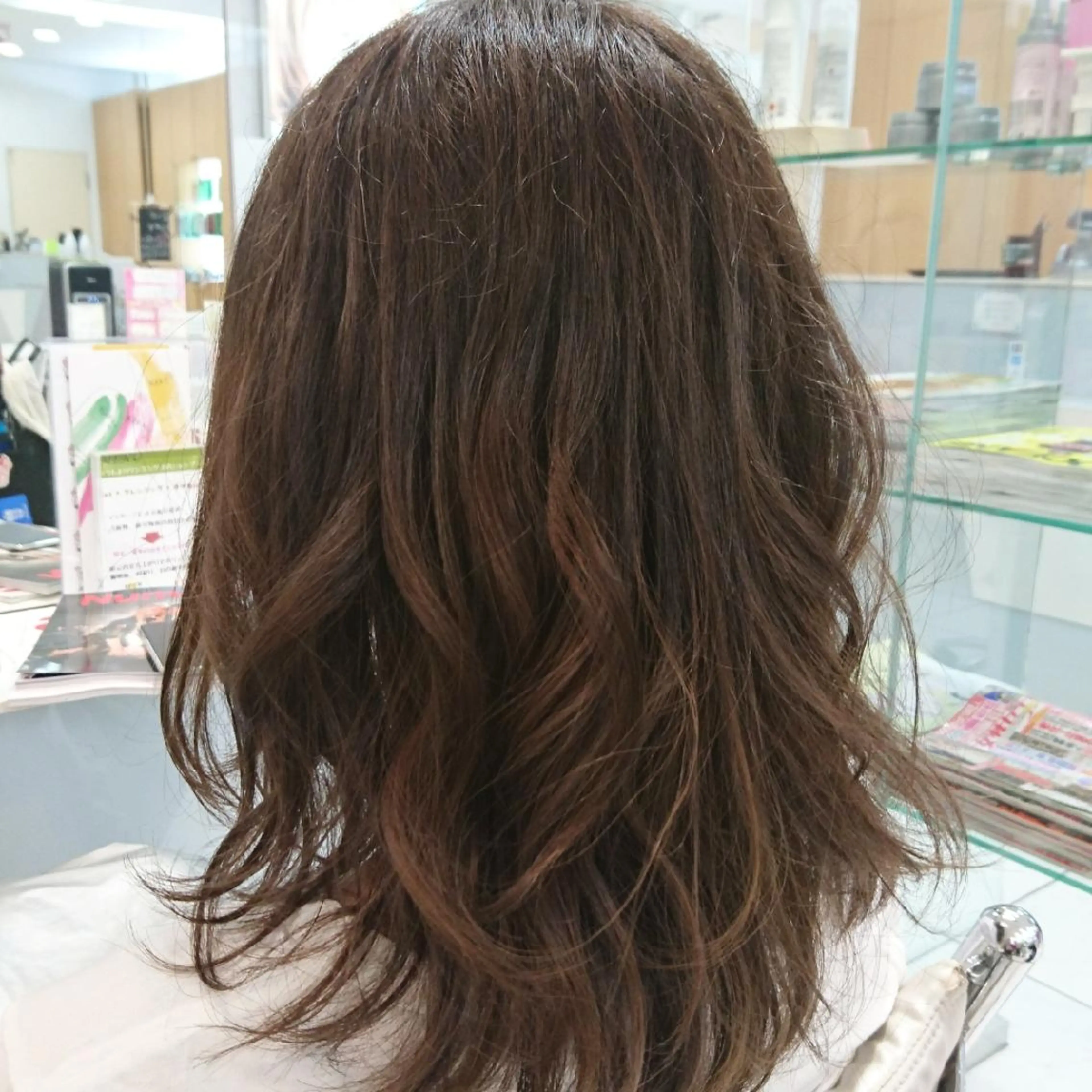 ミディアム カラー 仲村 友孝のヘアスタイル