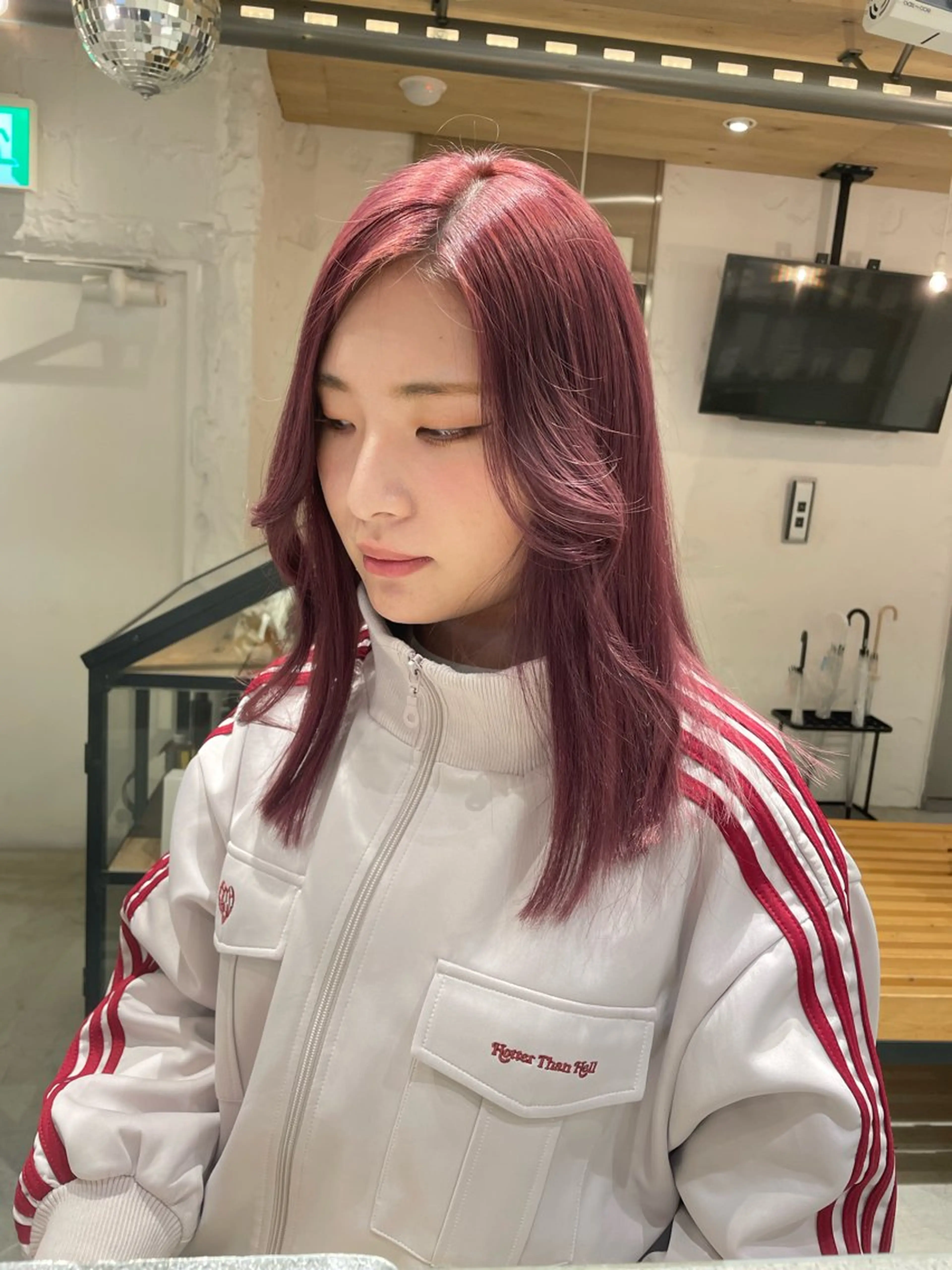 ロング カラー LUNTY NAMBA所属・艶ハイトーン👑♡ NATSUKIのヘアスタイル