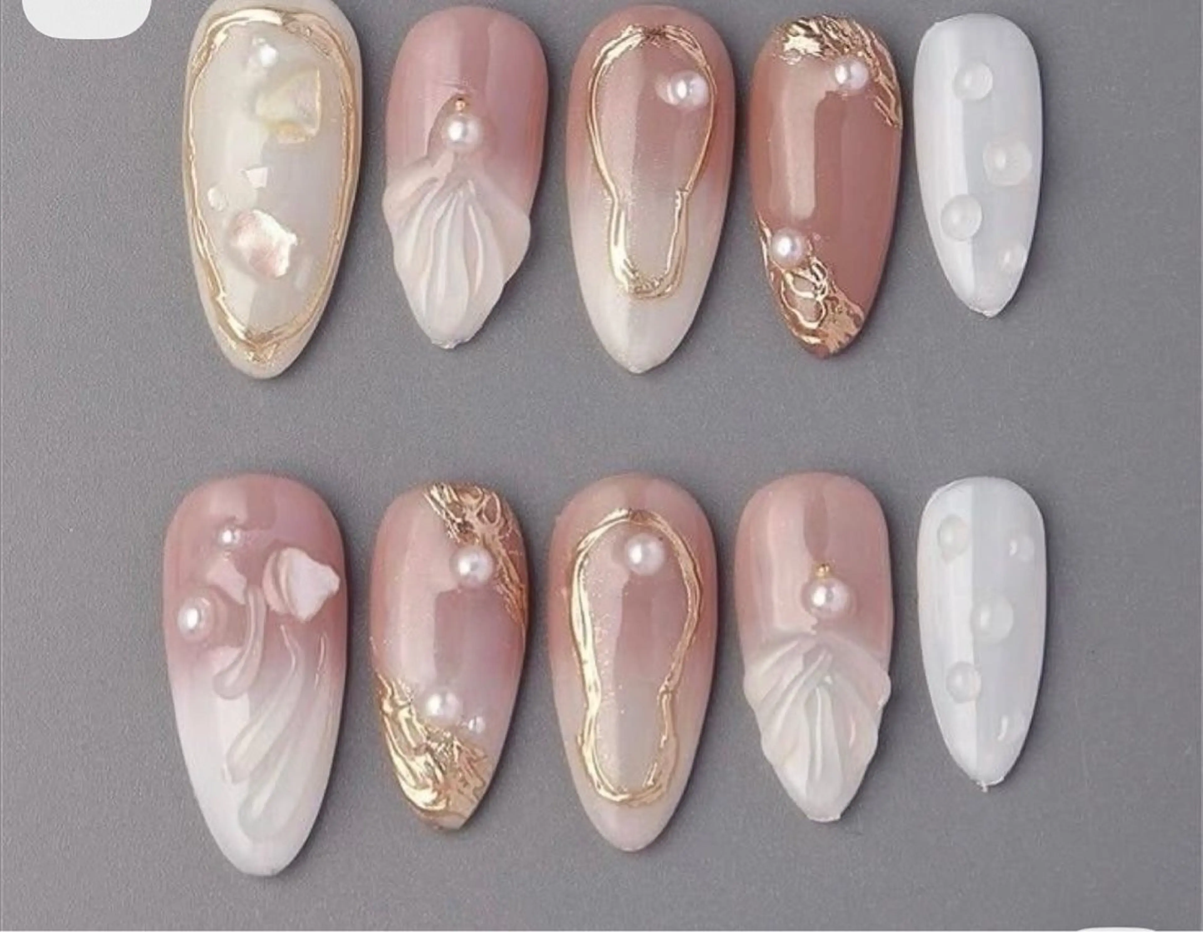 ネイル アートネイル 長さ出し フットネイル フレンチネイル ジェルネイル Kawaii Nail Salon所属・YURI NAIL NARITAのネイルデザイン