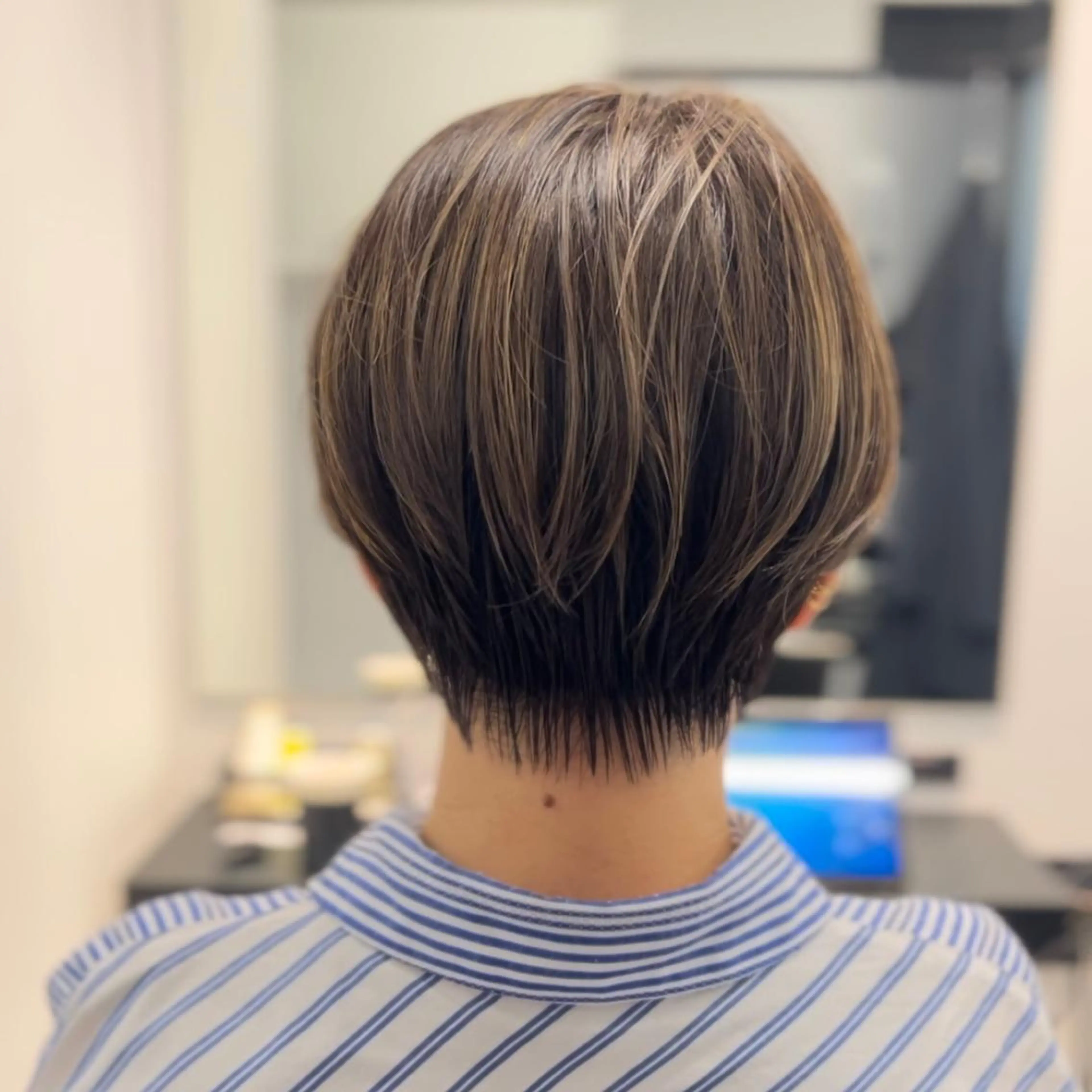 ショート カラー ハイライトカラー ハイライト ショートヘア ショートヘア、ボブ こやさん　コヤマのヘアスタイル