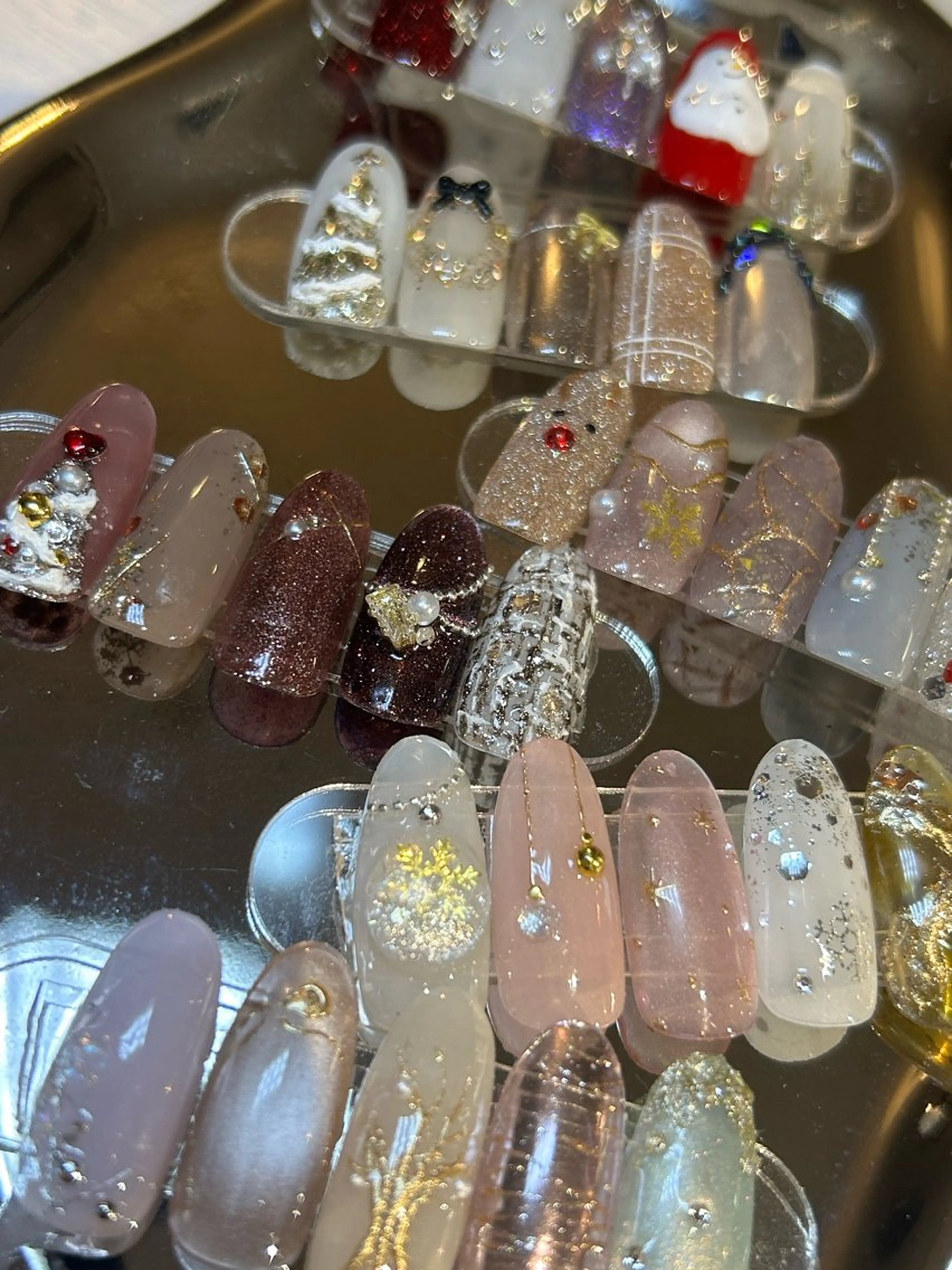 ネイル キラキラネイル 韓国ネイル 冬ネイル クリスマス nail salon ideal所属・ideal wakanaのネイルデザイン