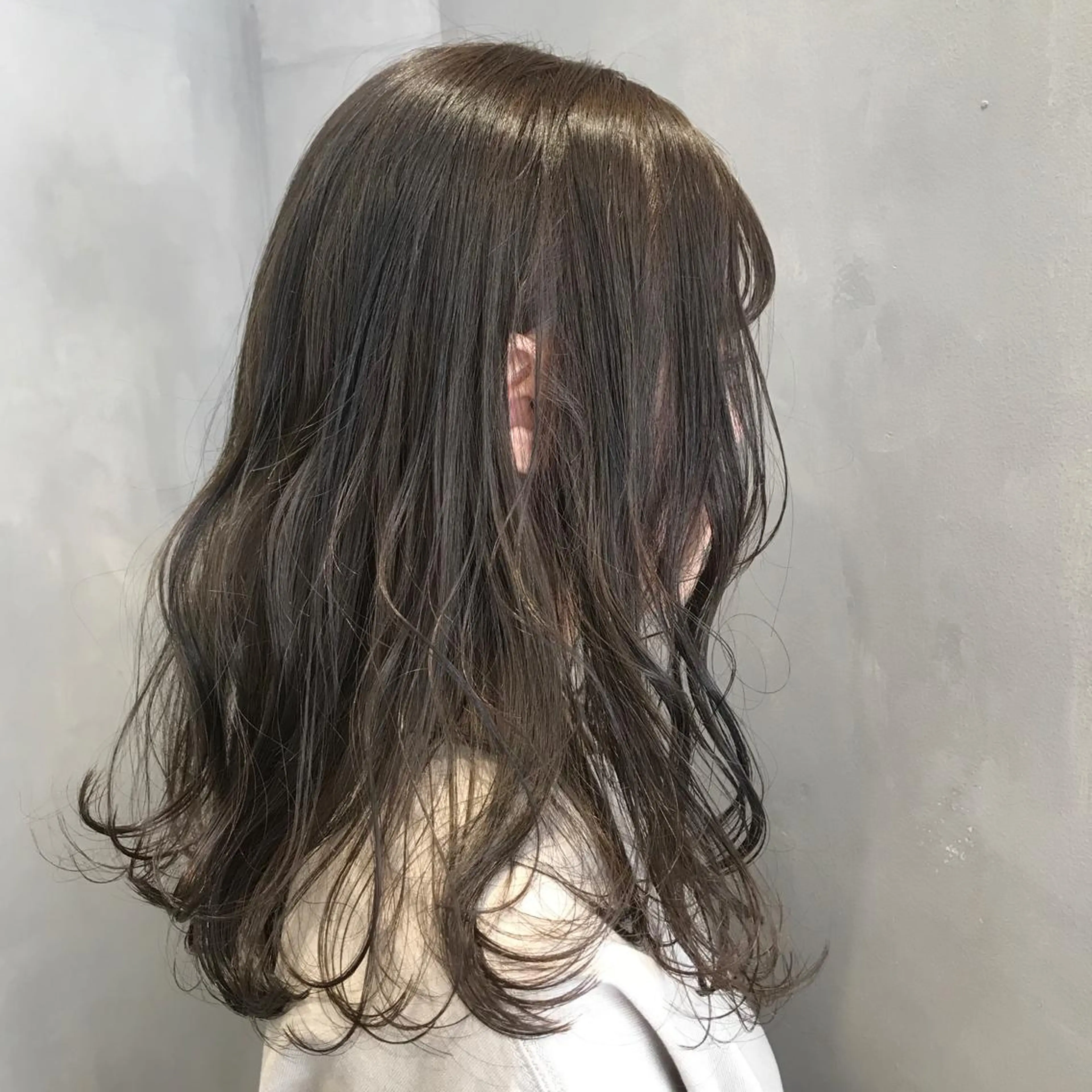 ロング ハッシュカット/ハイ トーン/MANAMIのヘアスタイル