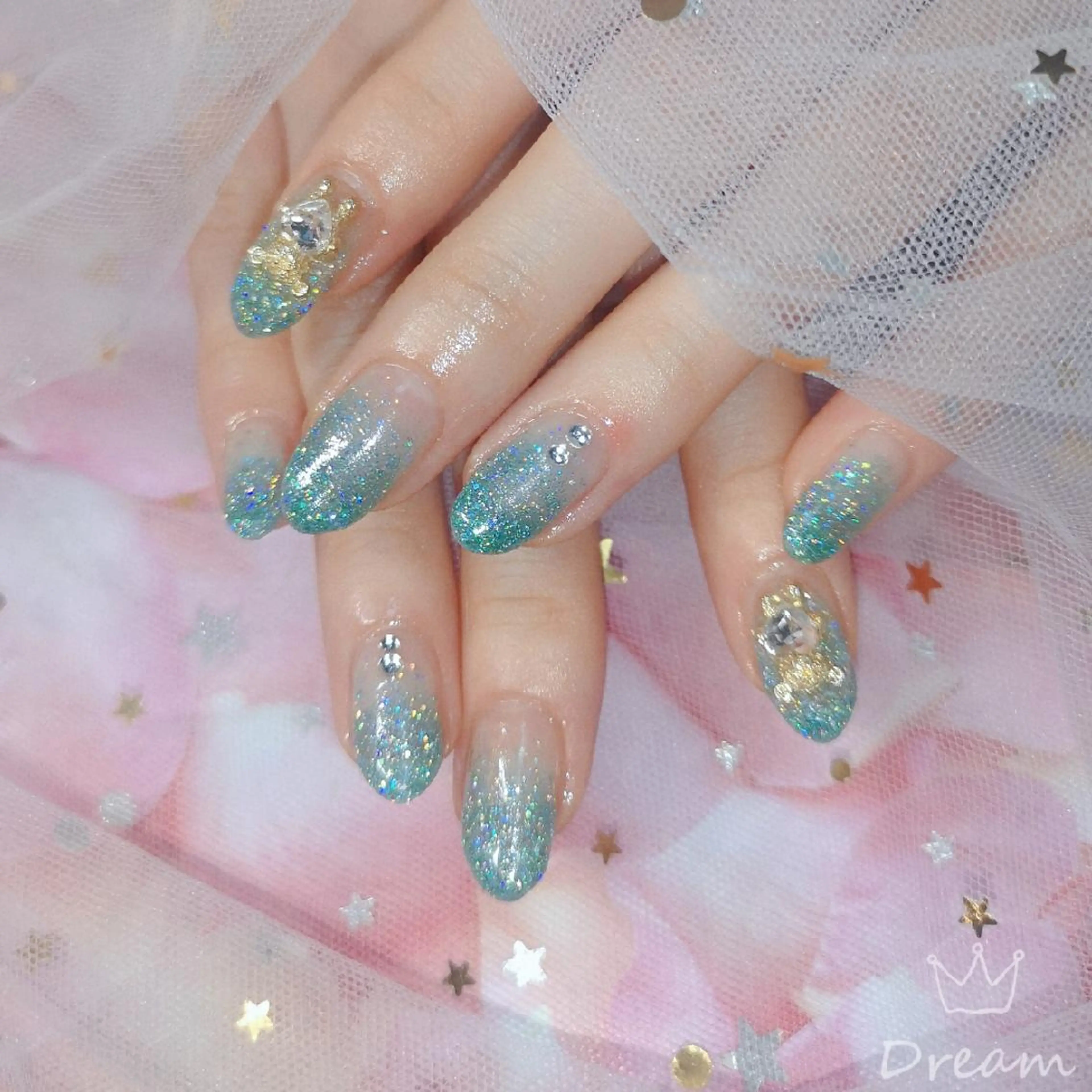 ミディアム ネイル ネイリストゆか💅 長さだし、深爪矯正のネイルデザイン