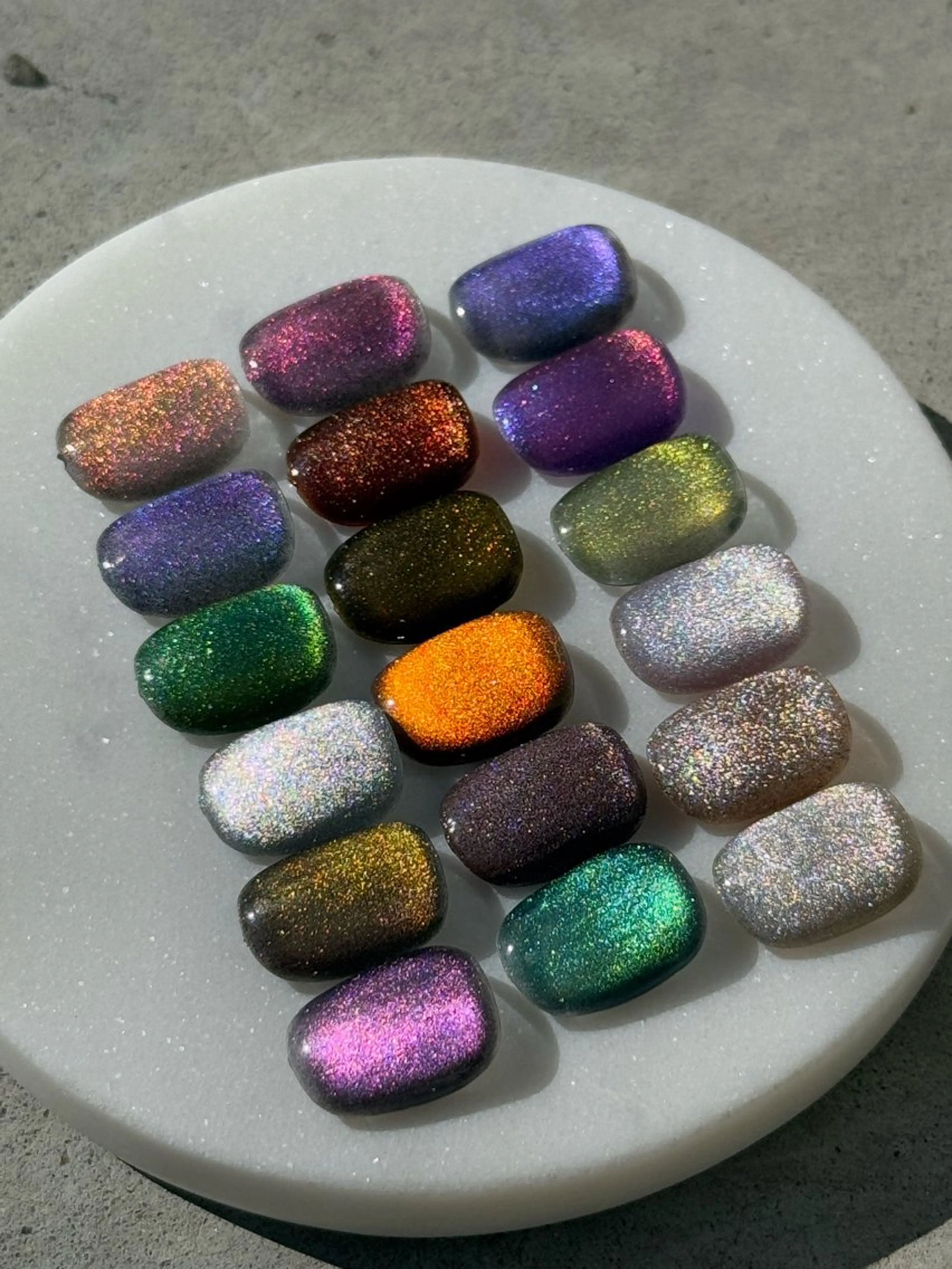 ネイル neouv所属・NEOUV_ mikuのネイルデザイン