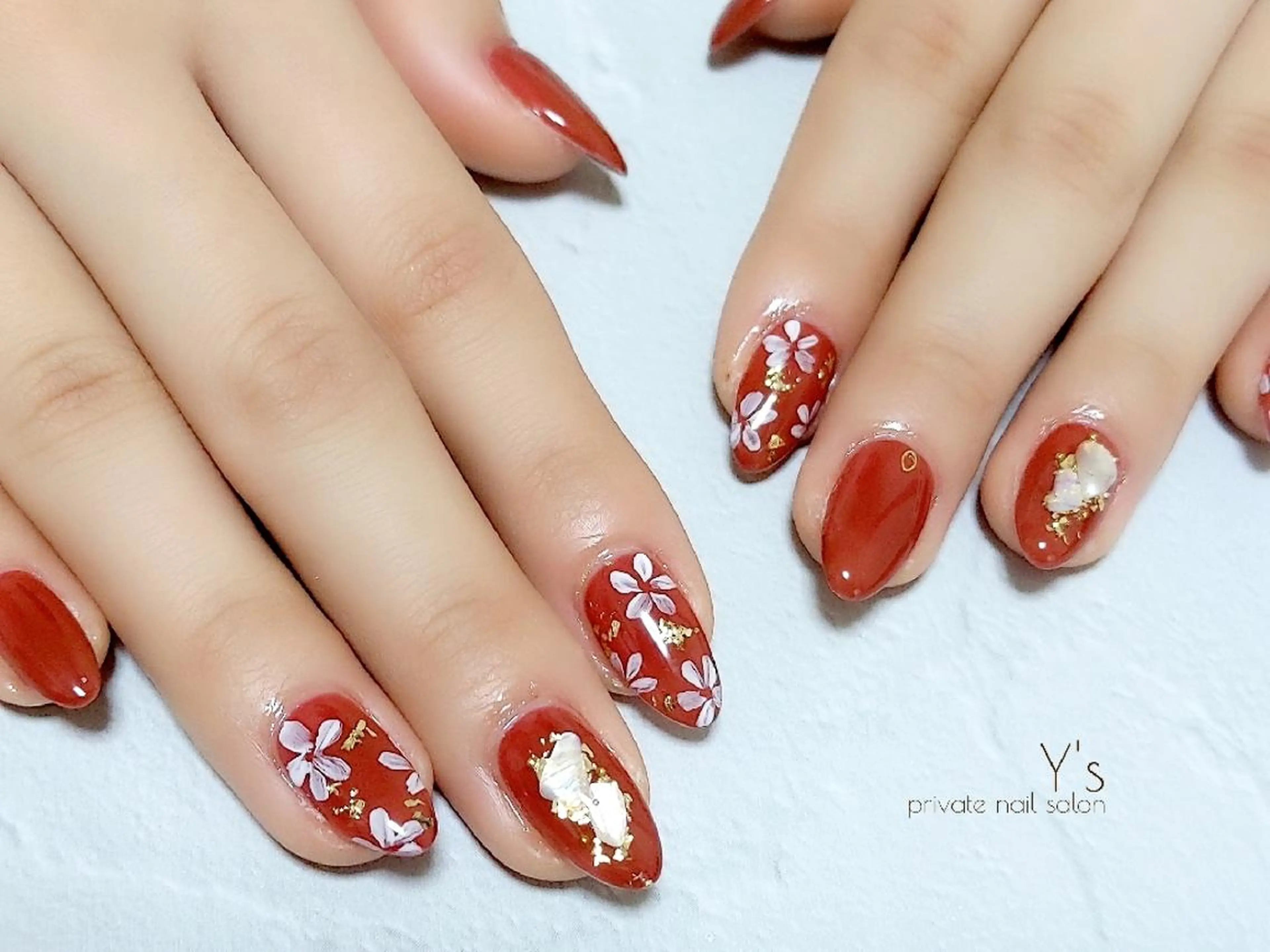 ネイル ハンドネイル YUMI NAGAI  のネイルデザイン