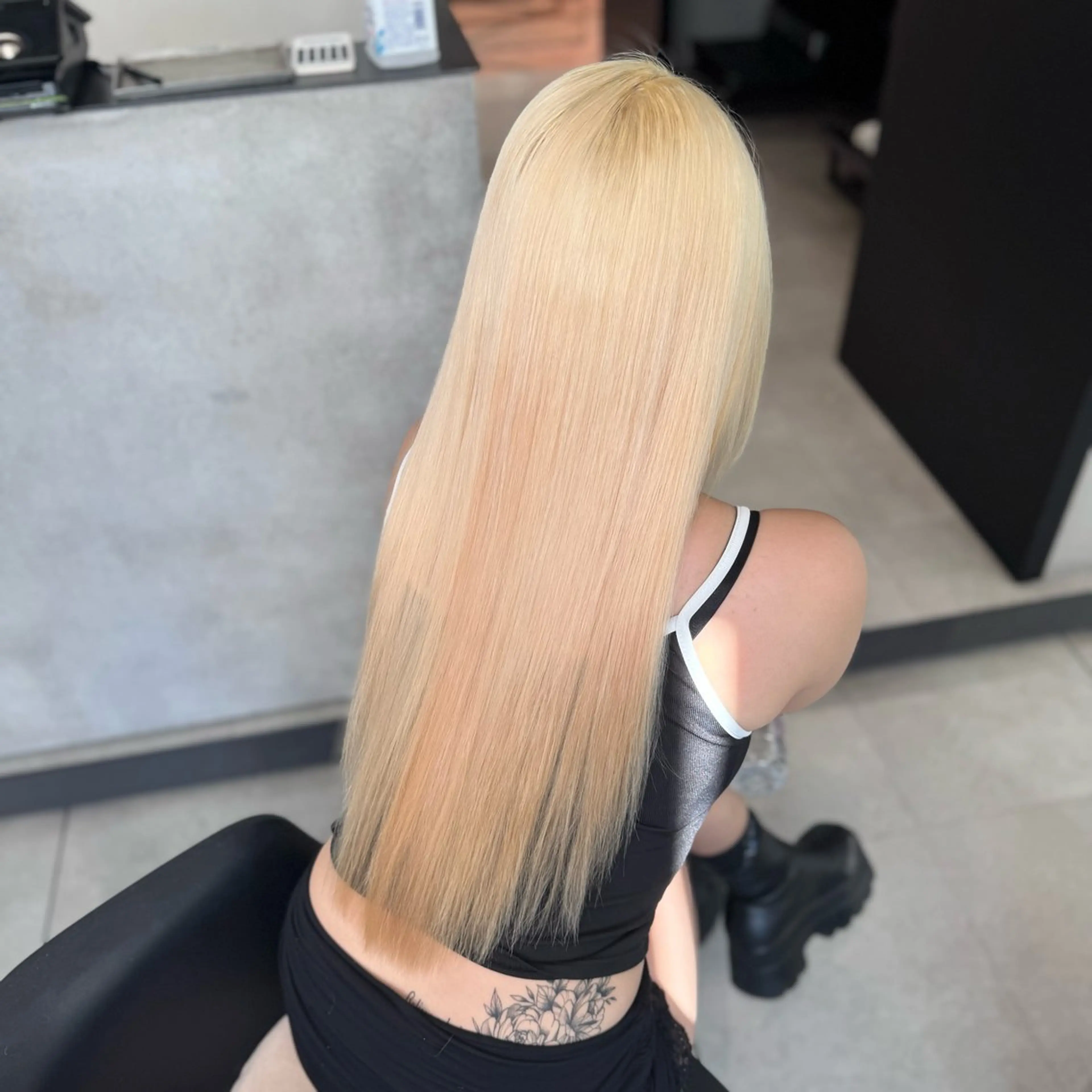 【当日限定クーポン‼️】ブリーチ1回カラー🤍何色でもok🤍ロング料金なし❕の写真