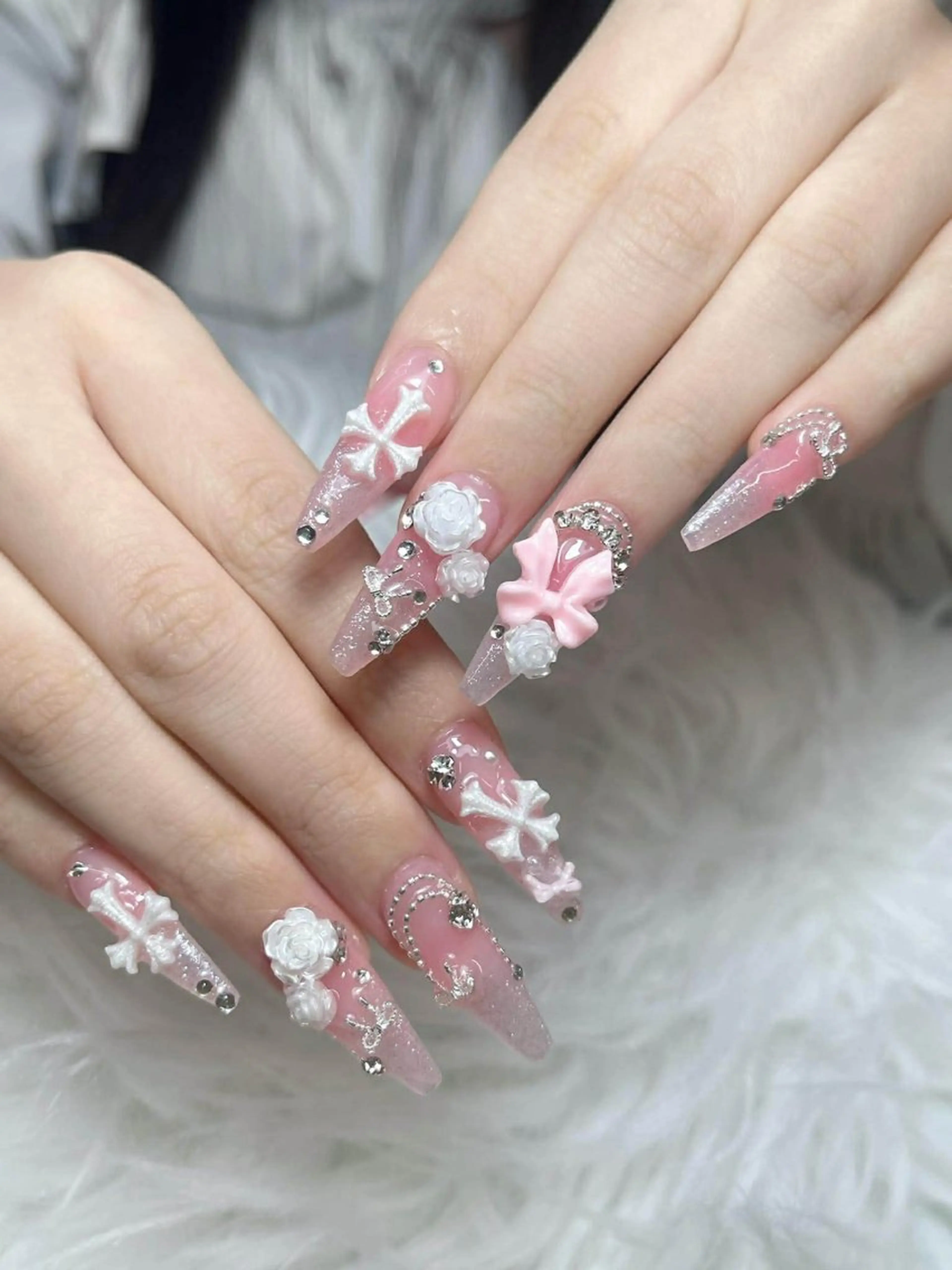 ネイル オーロラネイル チークネイル フットネイル フレンチネイル ハロウィン ハンドネイル Lumi Nail 新大久保3‘のネイルデザイン