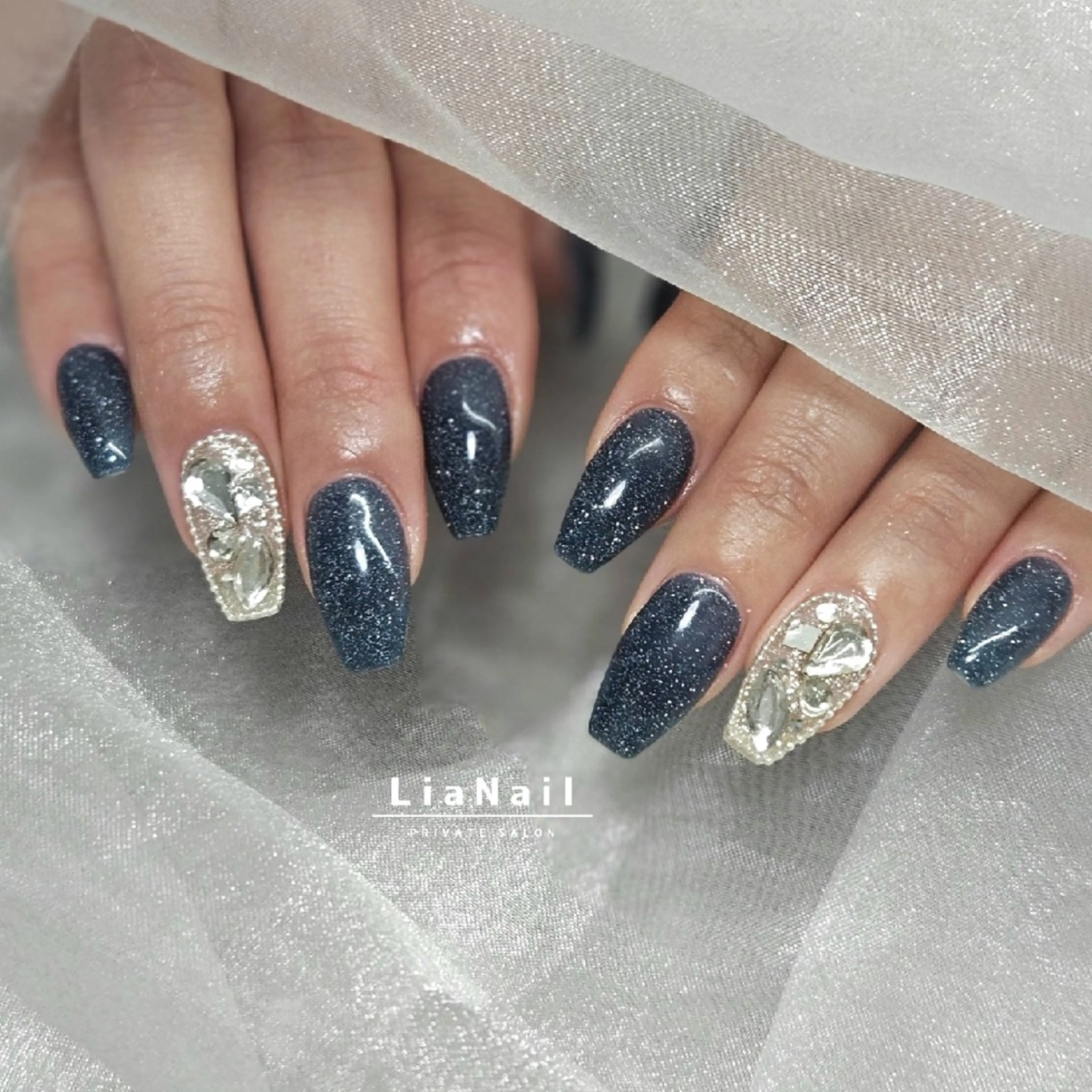 ネイル フラッシュネイル ラメ(グリッター) ハンドネイル Lia Nailのネイルデザイン