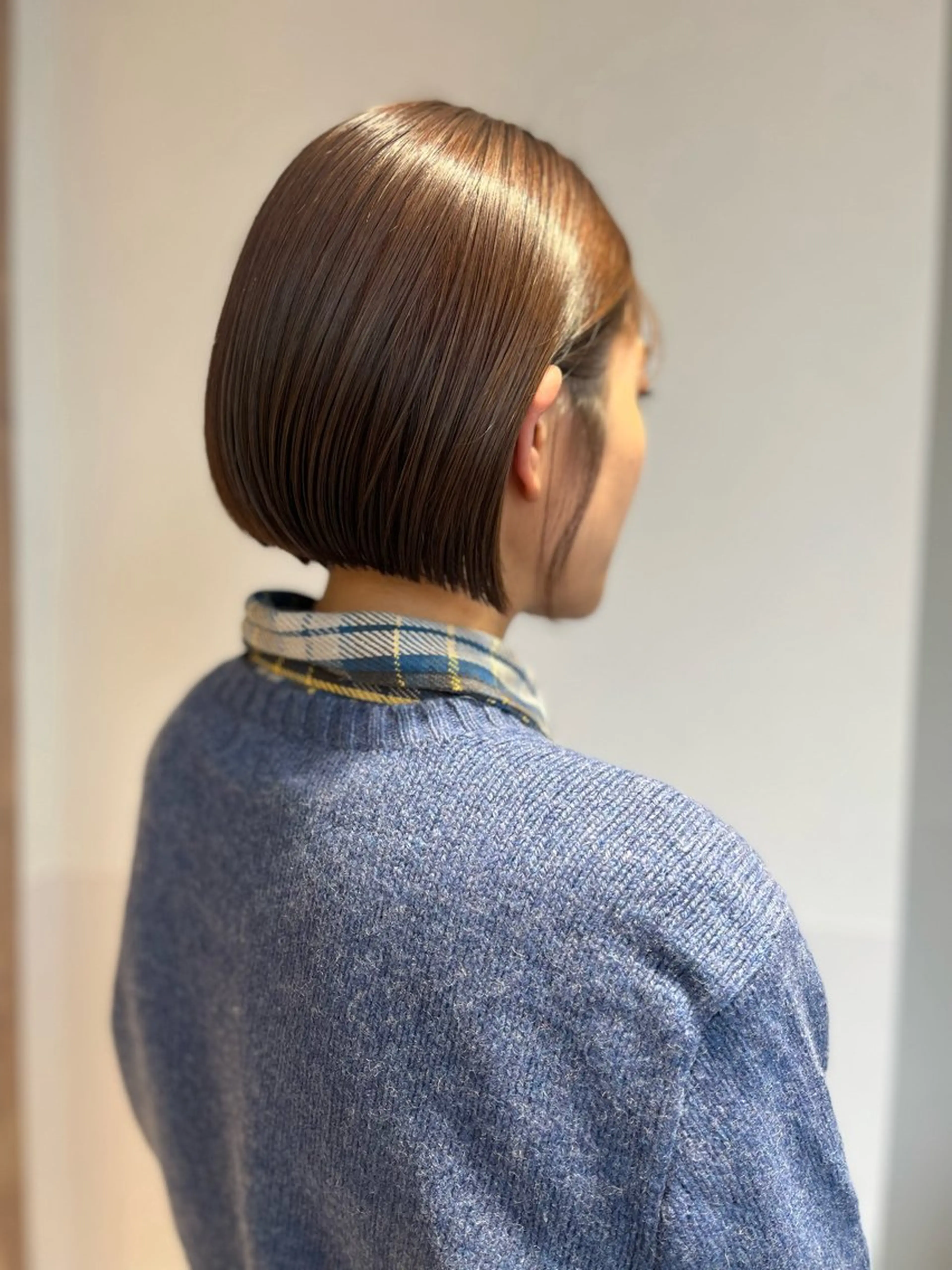 ショート カラー グレージュ ミルクティーグレージュ ボブ カット ヘアカラー SALOWIN神戸三宮店所属・【美髪を叶える】中谷 彰宏(アキ)のヘアスタイル