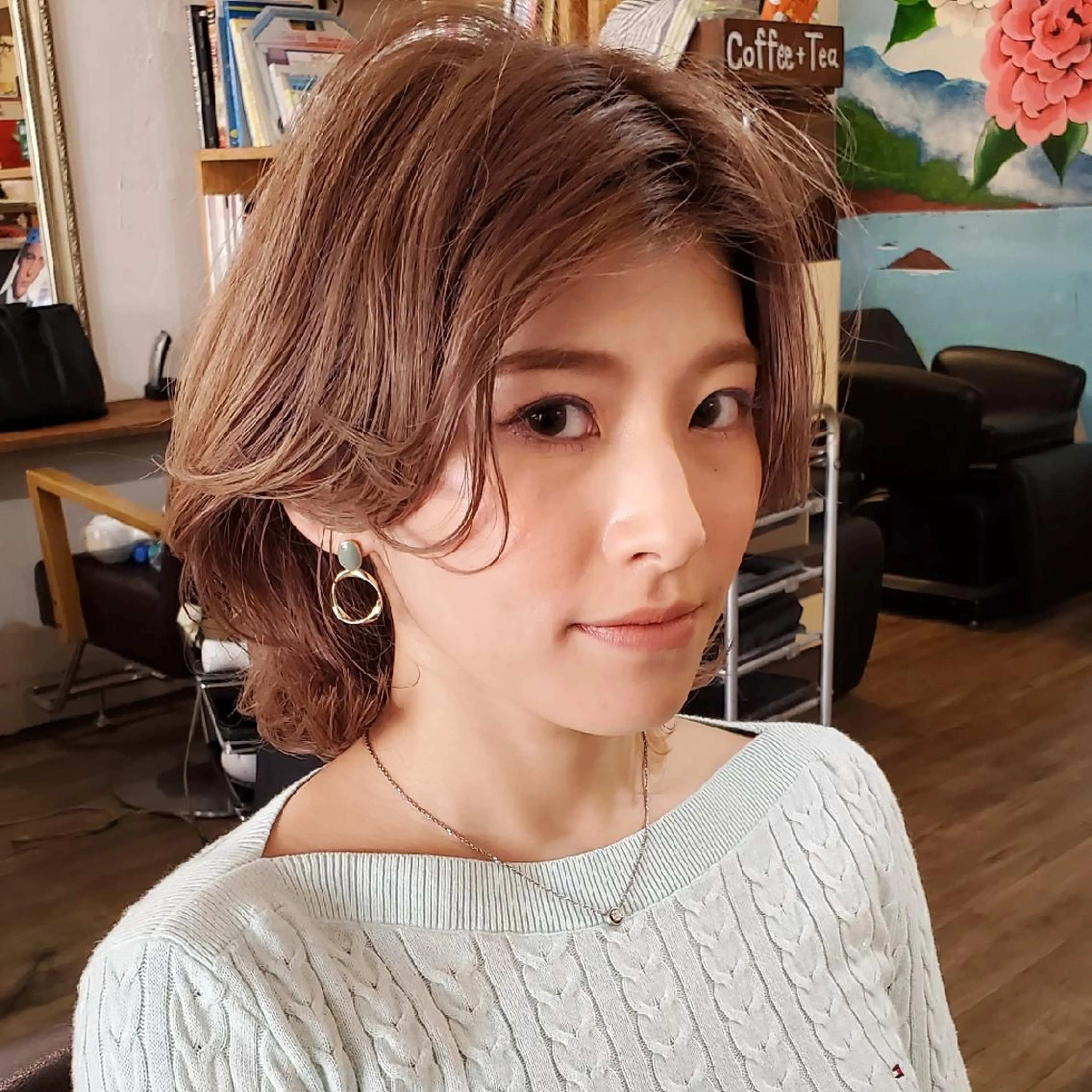 ショート カラー 切りっぱなしボブ ショートボブ ショートレイヤー ハンサムショート バレイヤージュ カット ヘアカラー トリートメント フリーランス所属・韓国ヘア レイヤー くびれヘアMATSUのヘアスタイル