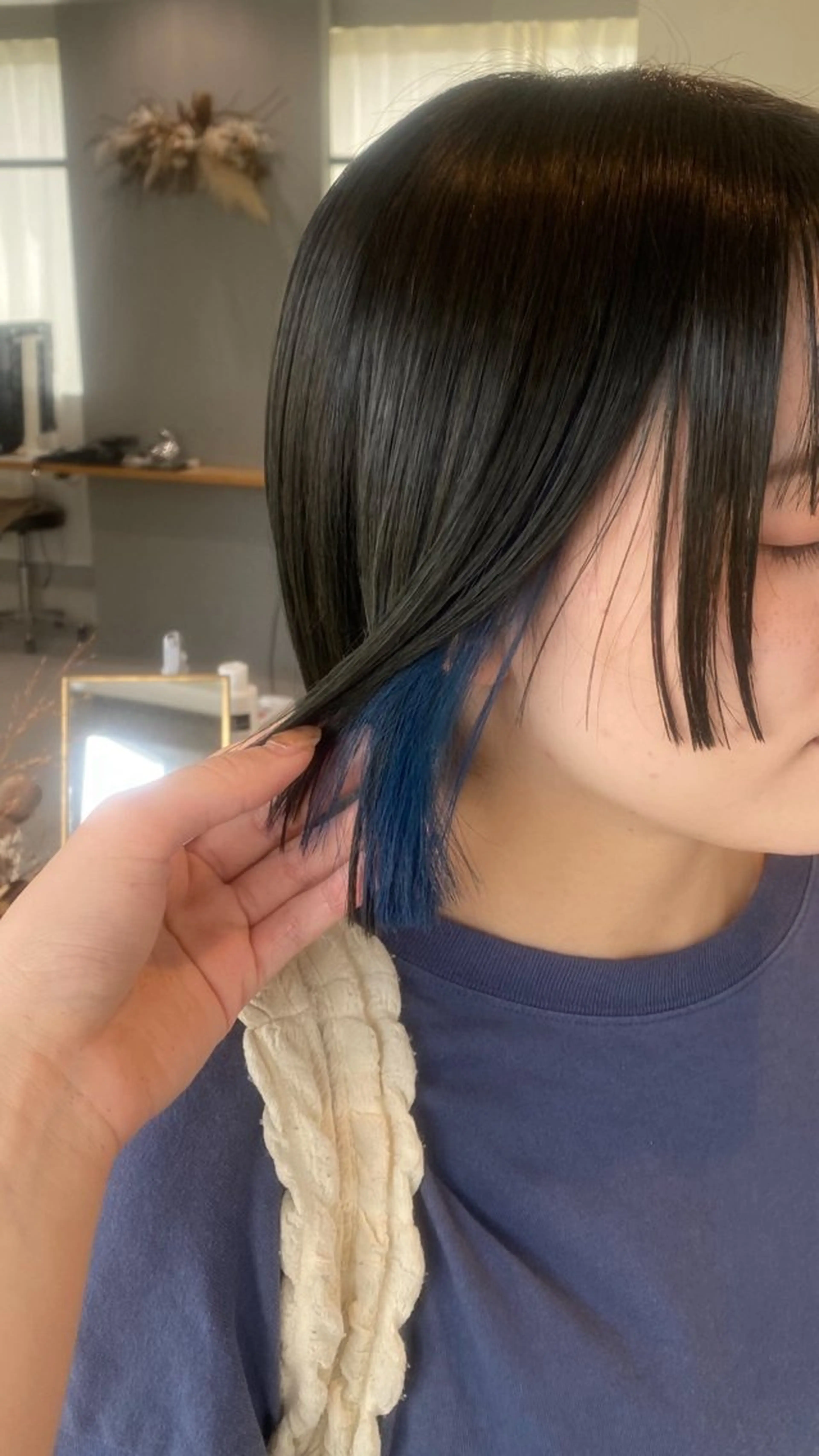 ワンカラー ＋ インナーカラー(ブリーチ) ＋ カットの写真