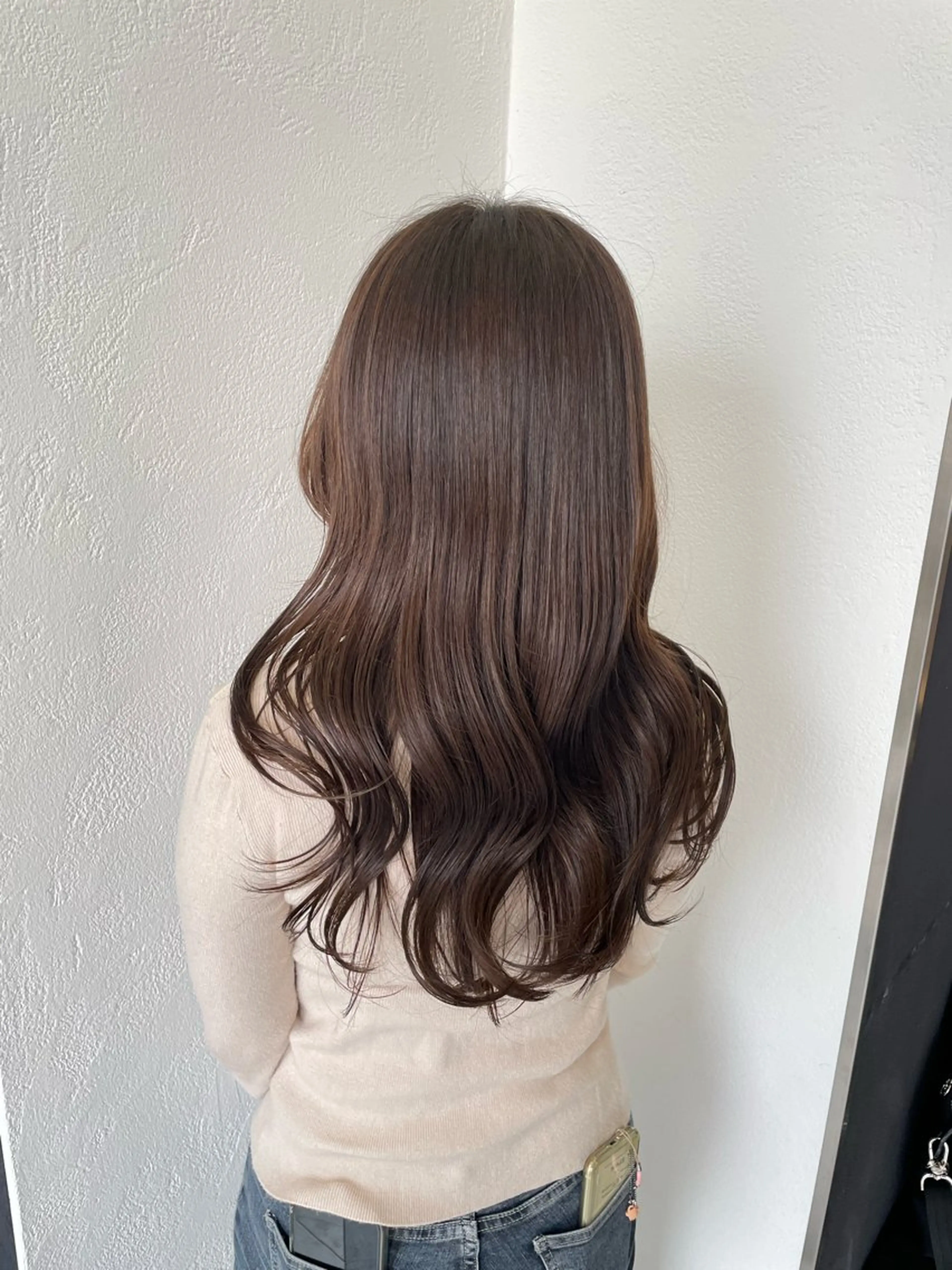 ロング カラー ベージュカラー ブリーチ ブリーチなしカラー 佐藤 陽菜のヘアスタイル