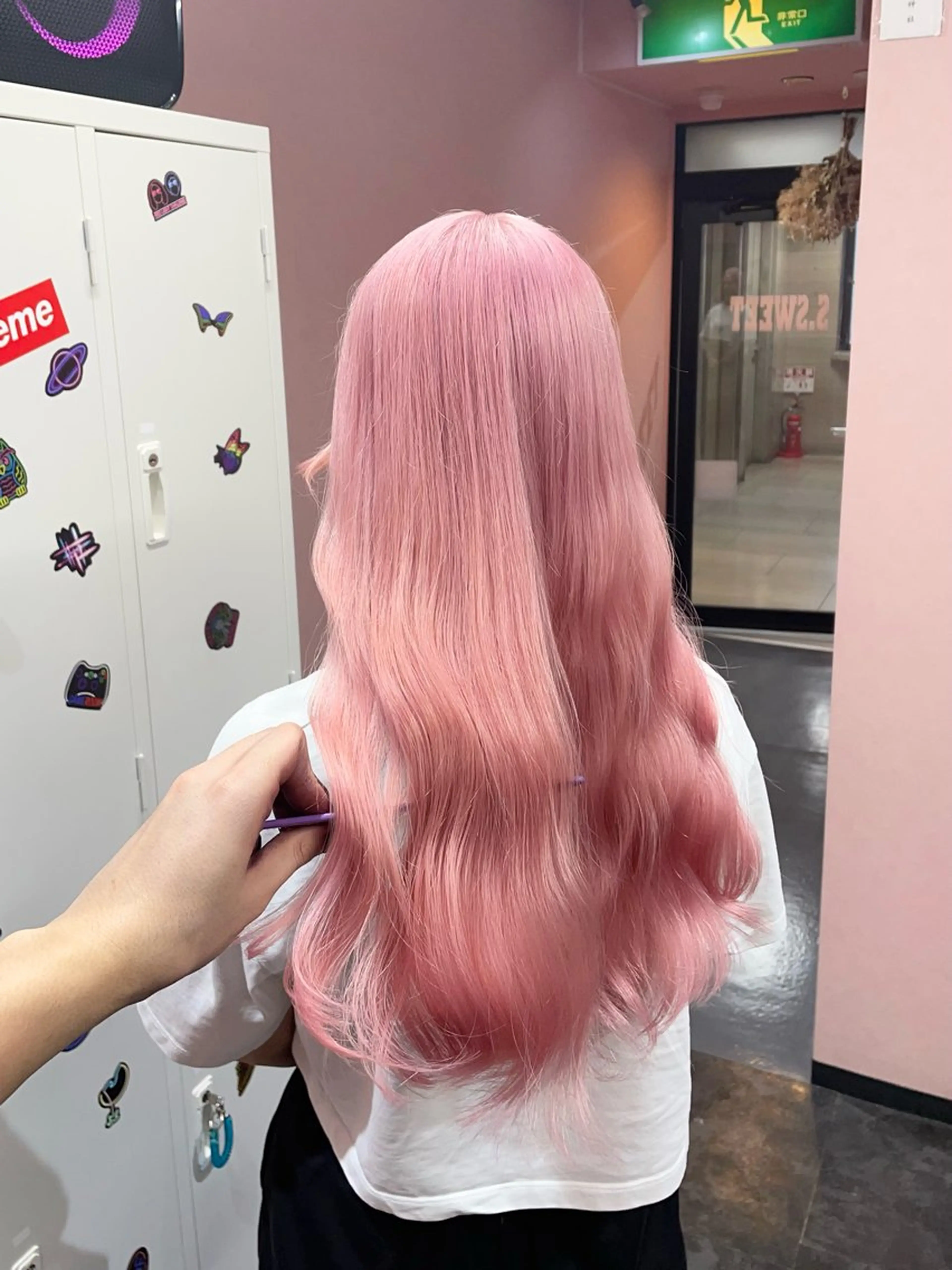 ロング カラー ピンクカラー ホワイトピンク ヘアカラー ハイトーン/ブリーチ /hikaruのヘアスタイル