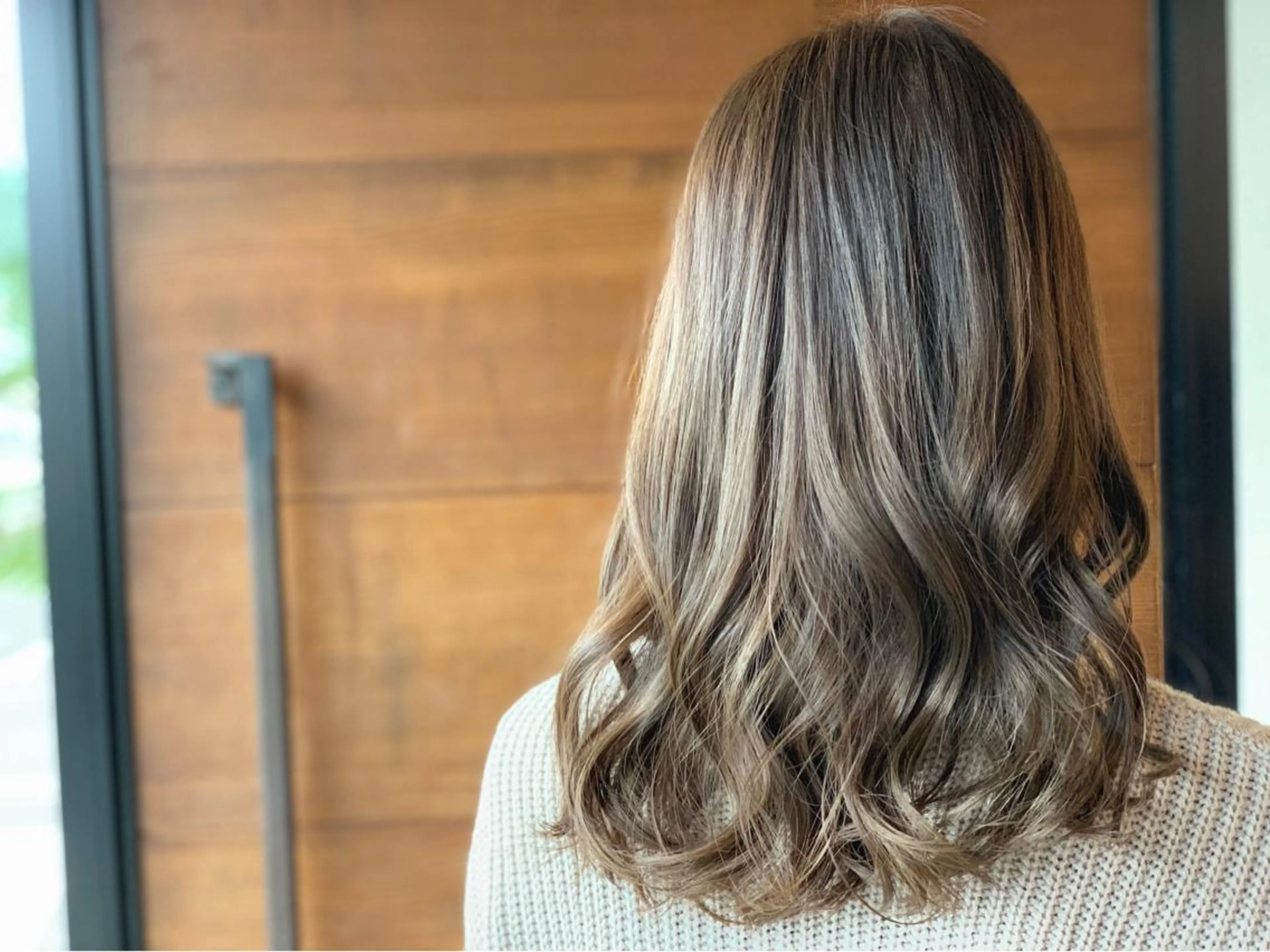 セミロング カラー ヘアカラー トリートメント IORI #韓国ヘア#髪質改善のヘアスタイル