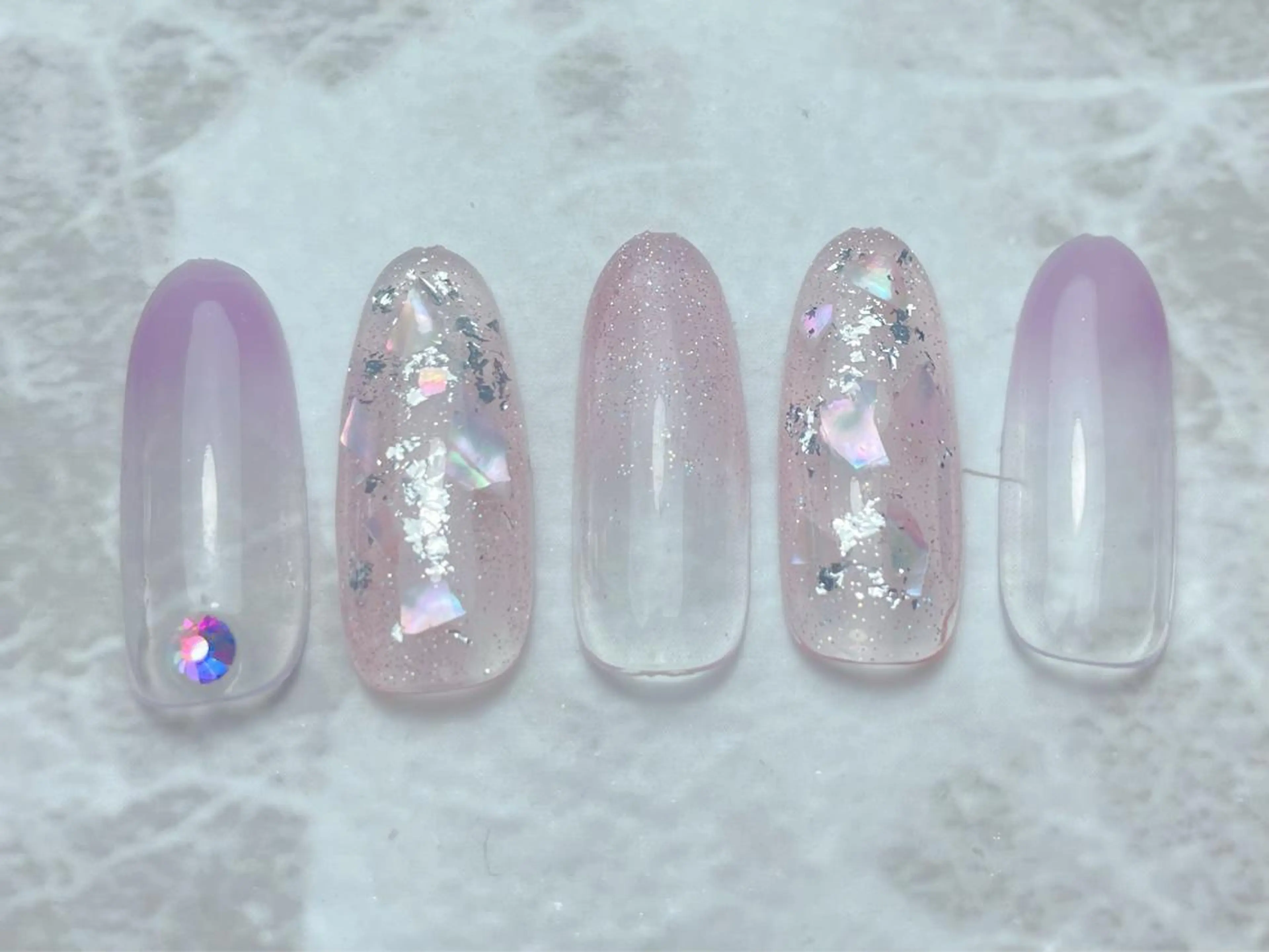 ネイル ハンドネイル マジックミラー所属・マジック ミラーのネイルデザイン