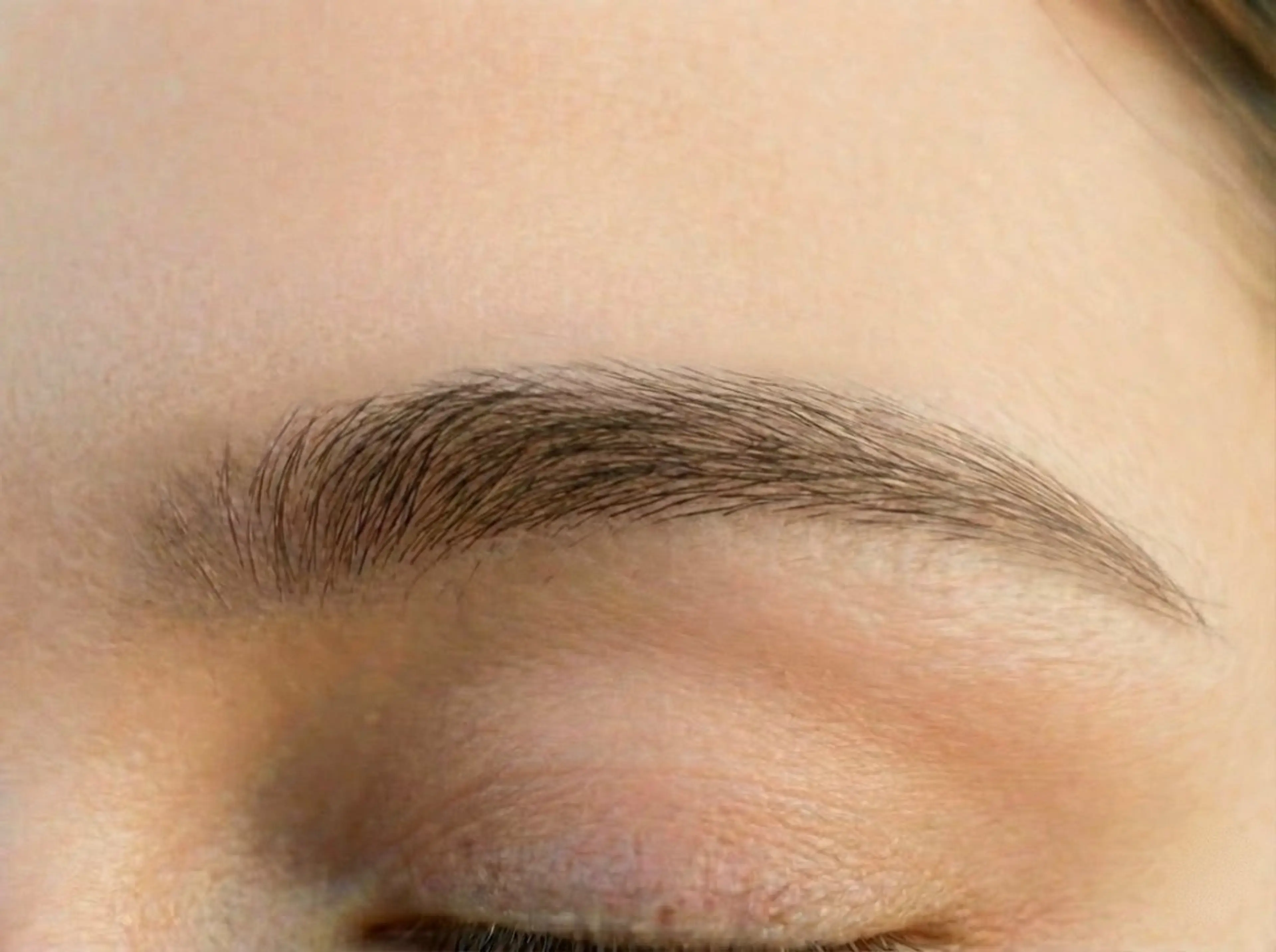 アイブロウ 眉毛ワックス脱毛 🍒新宿三丁目2分 アイブロウサロン&αの眉毛・アイブロウイメージ